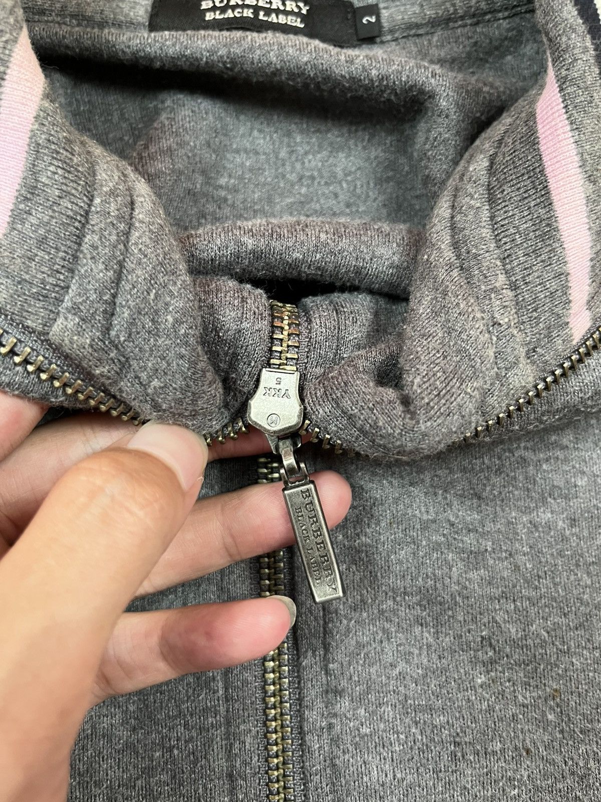 Burberry Burberry london zip knit Size US M / EU 48-50 / 2 - 9 Thumbnail