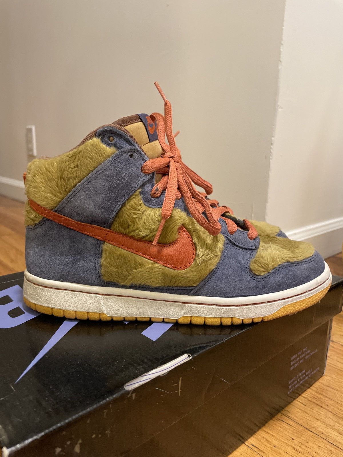 Nike SB Nike SB Dunk High Papa Bear size 6 Size US 6 / EU 39 - 4 Thumbnail