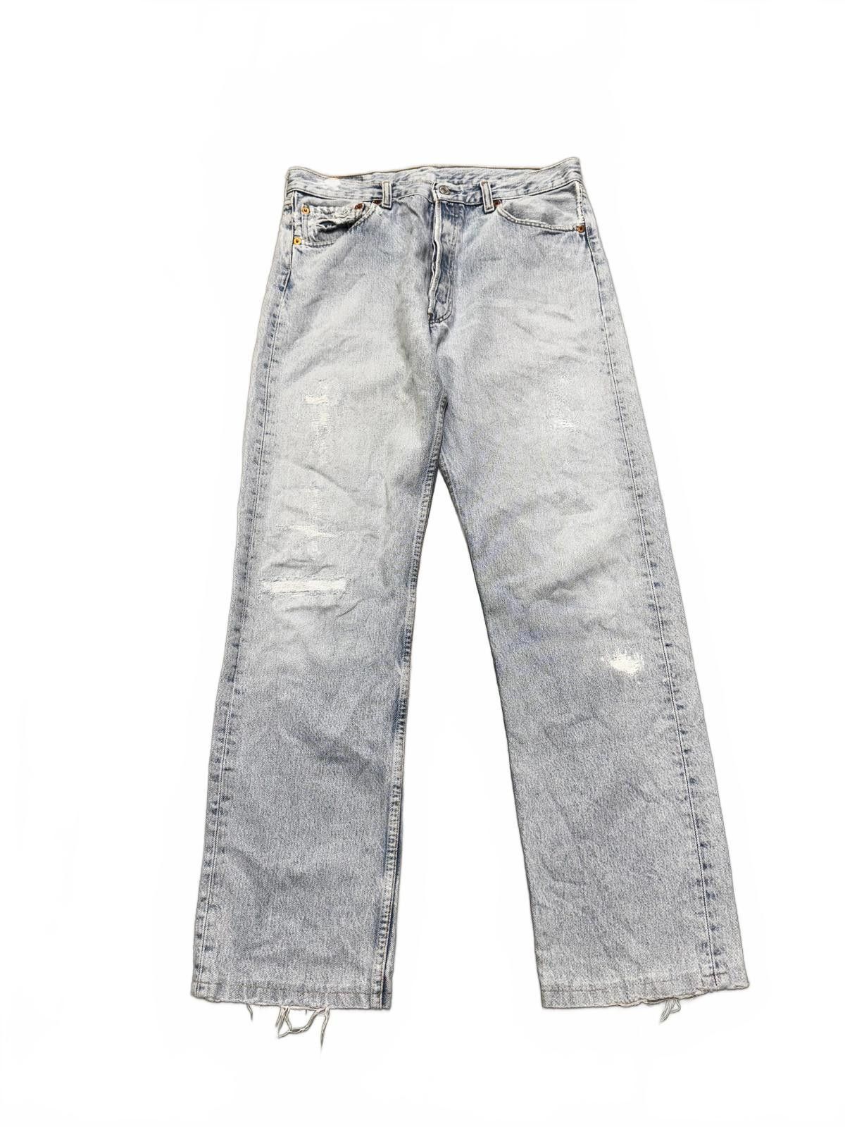 Levi's Levi's Light Wash Distressed Men's Jeans Size US 34 / EU 50 - 2 Thumbnail