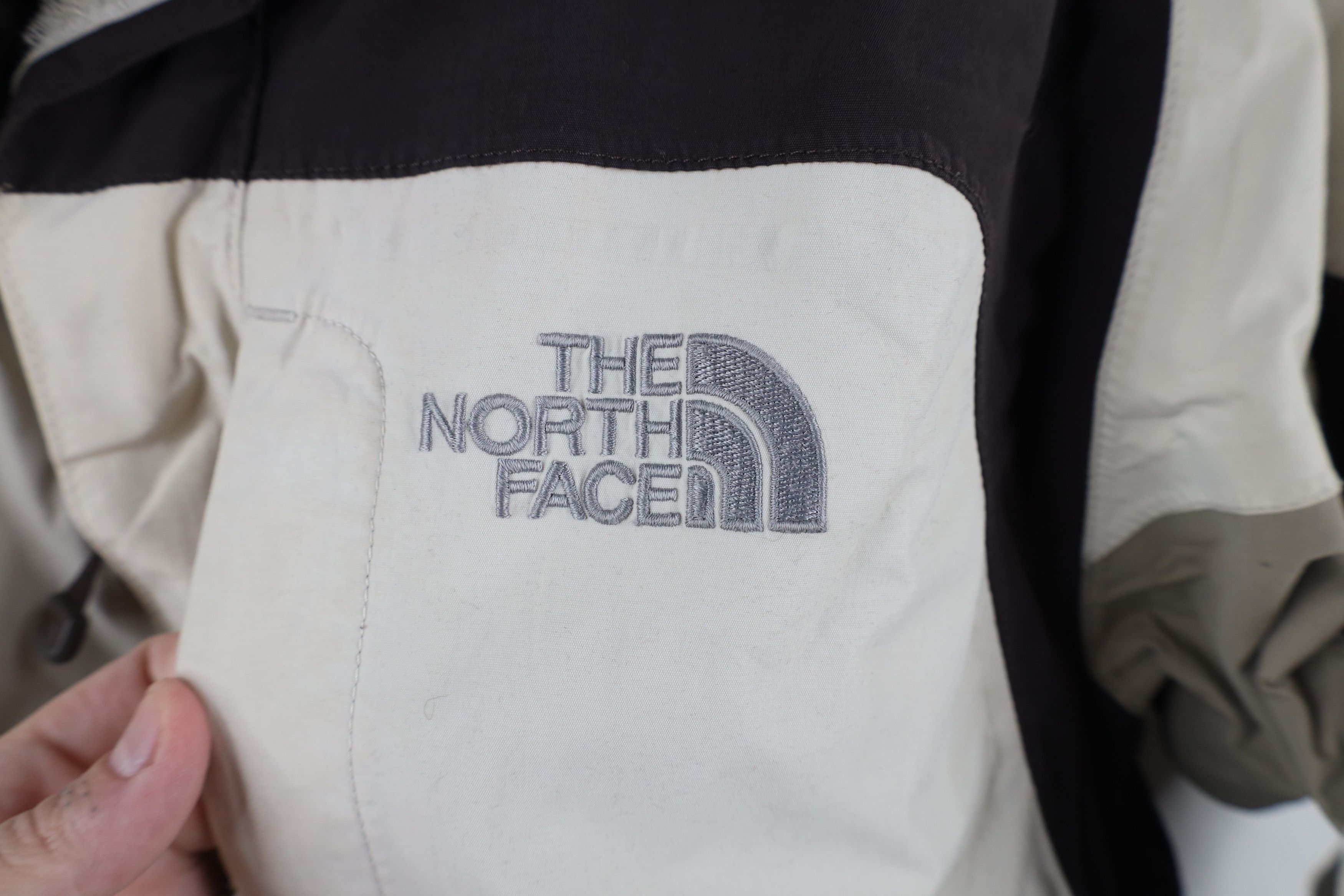 The North Face × Vintage Vintage The North Face HyVent 2 In 1 Jacket Beige Brown Size US S / EU 44-46 / 1 - 4 Thumbnail