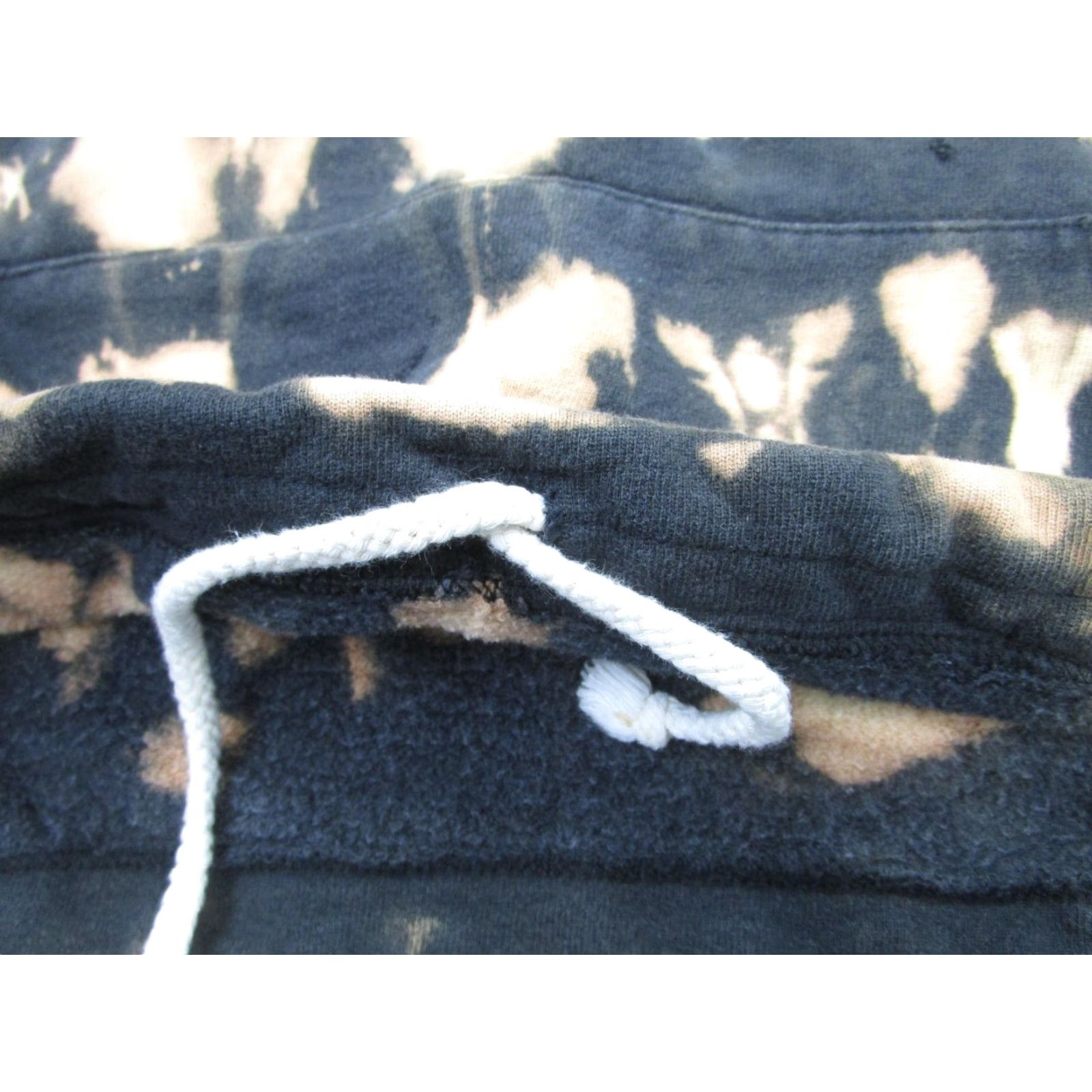Champion Vintage Champion Hoodie XL Black Tan Bleach Tie Dye USA Made 90s Grunge Size US XL / EU 56 / 4 - 6 Thumbnail