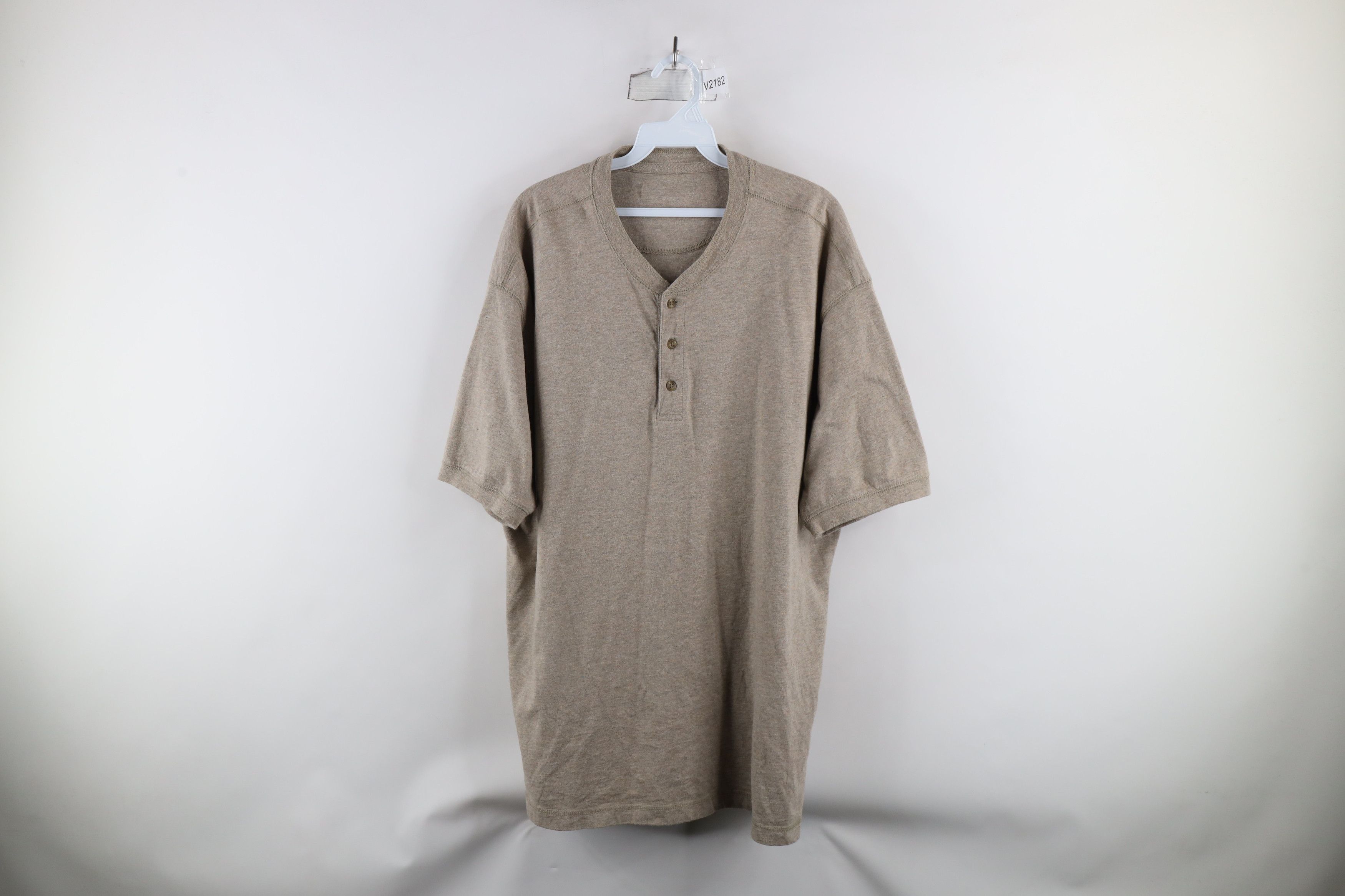 Vintage Vintage 90s Streetwear Short Sleeve Henley T-Shirt Beige Size US XL / EU 56 / 4 - 1 Thumbnail