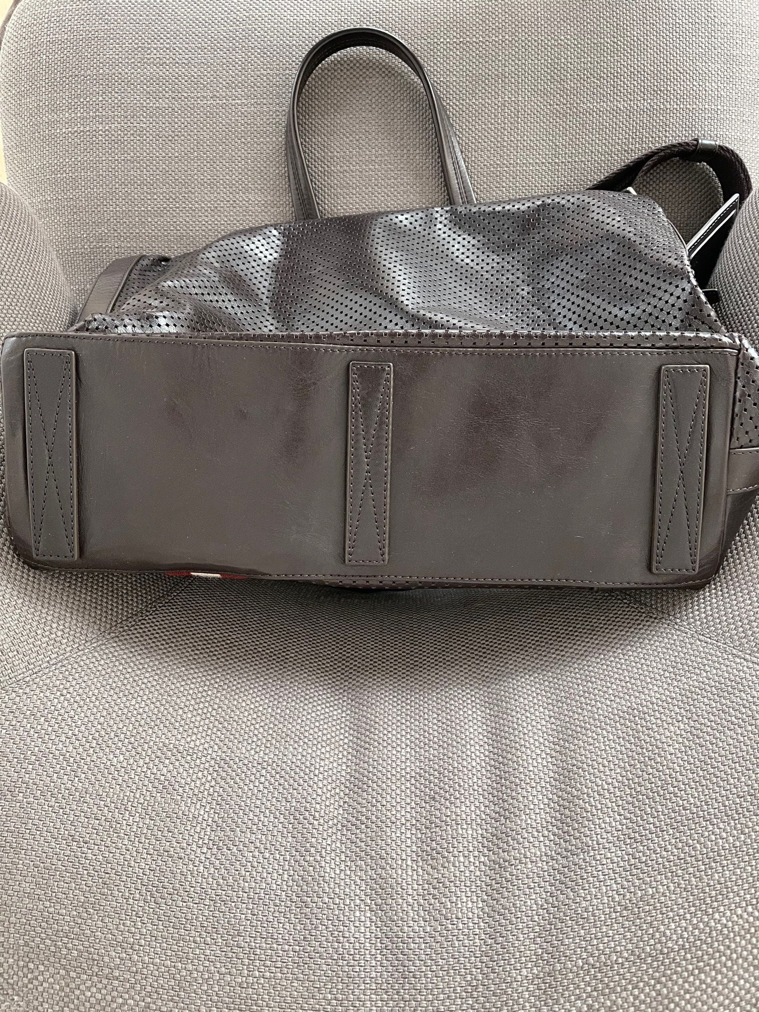 Bally Perforated Leather Large Tote/Business/Carry-on/Shopper Size ONE SIZE - 6 Thumbnail