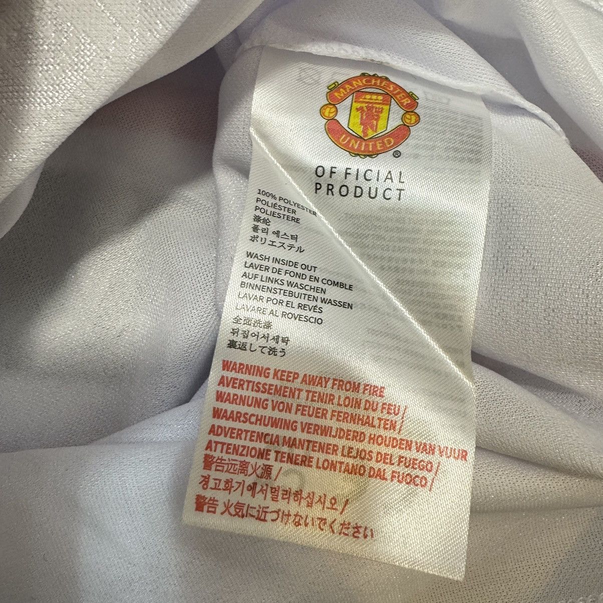 Other Manchester United 97/99 retro away shirt #7 Beckham Size US M / EU 48-50 / 2 - 11 Thumbnail