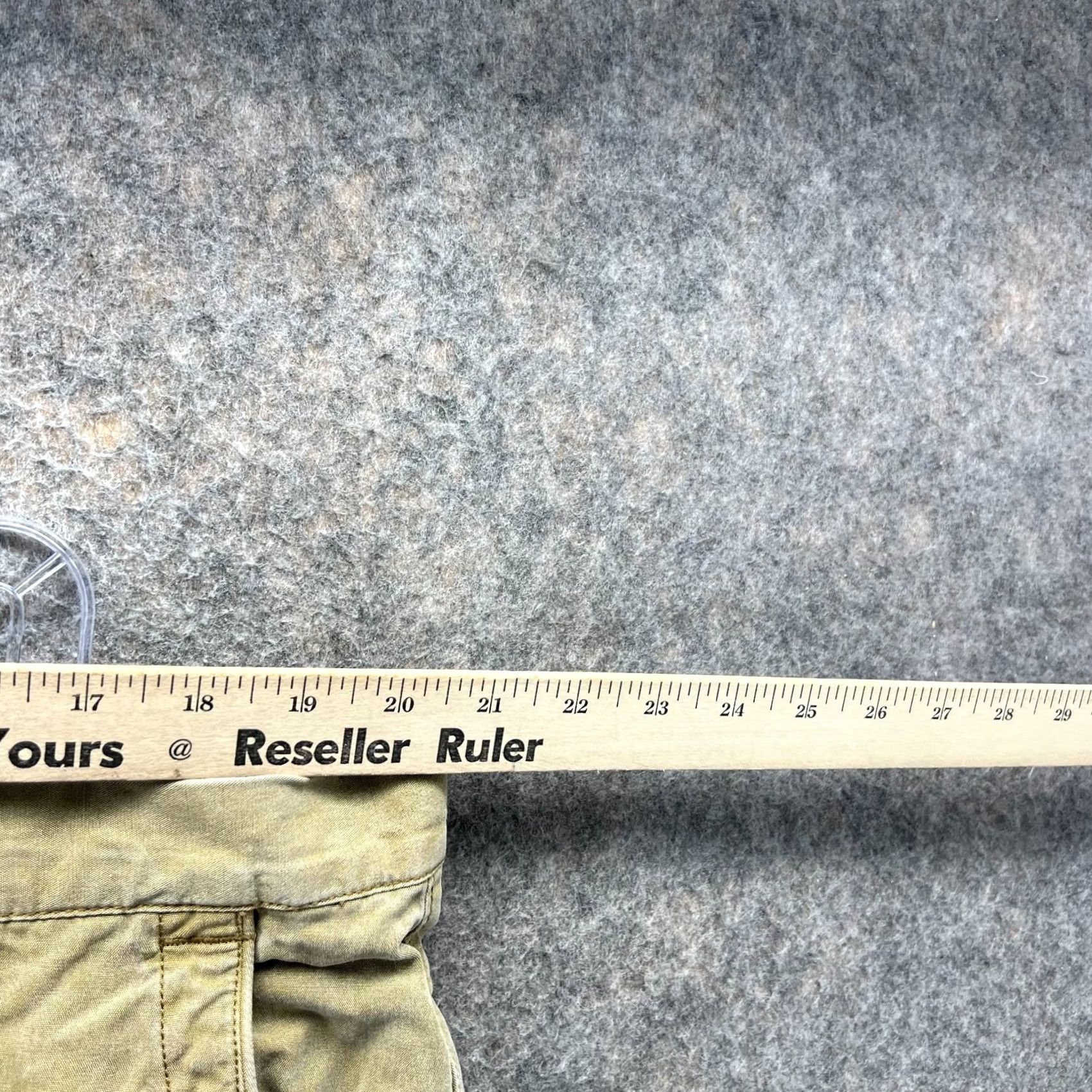 Tommy Bahama Tommy Bahama Shorts Mens 42 Khaki Chino Flat Front Beige Cotton Silk Canvas Size US 42 / EU 58 - 5 Thumbnail