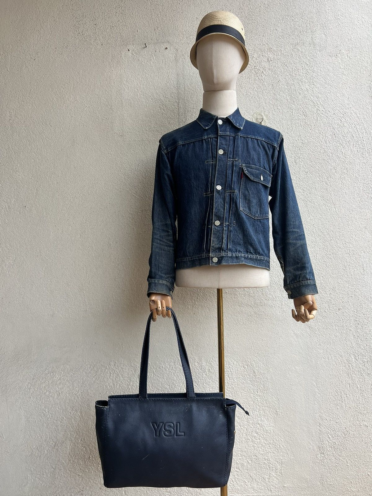 Leather VTG 80s 90s YSL Distress Patina Scratches Leather Tote Bag Size ONE SIZE - 1 Thumbnail