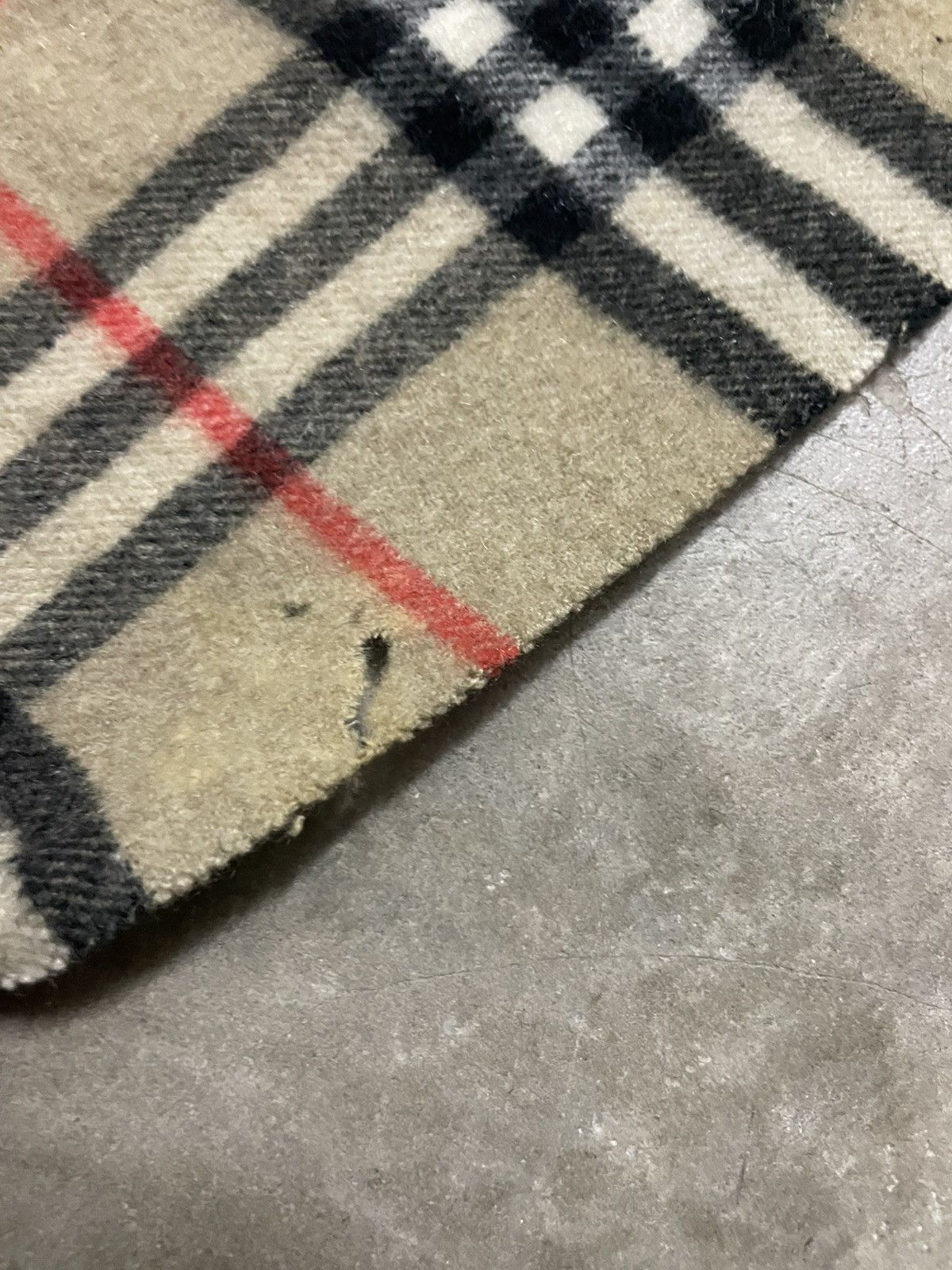 Burberry Burberry Pure Cashmere Scarf 🧣 Size ONE SIZE - 5 Thumbnail