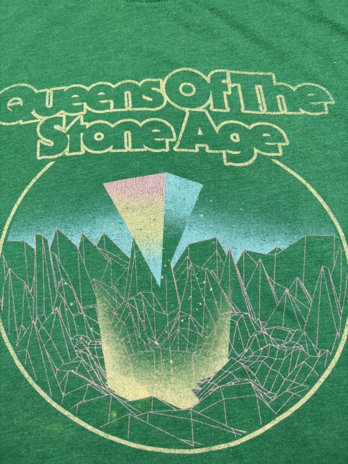 Band Tees Vintage 00s Queens Of The Stone Age T Shirt Rare Tee Merch Size US XL / EU 56 / 4 - 6 Thumbnail
