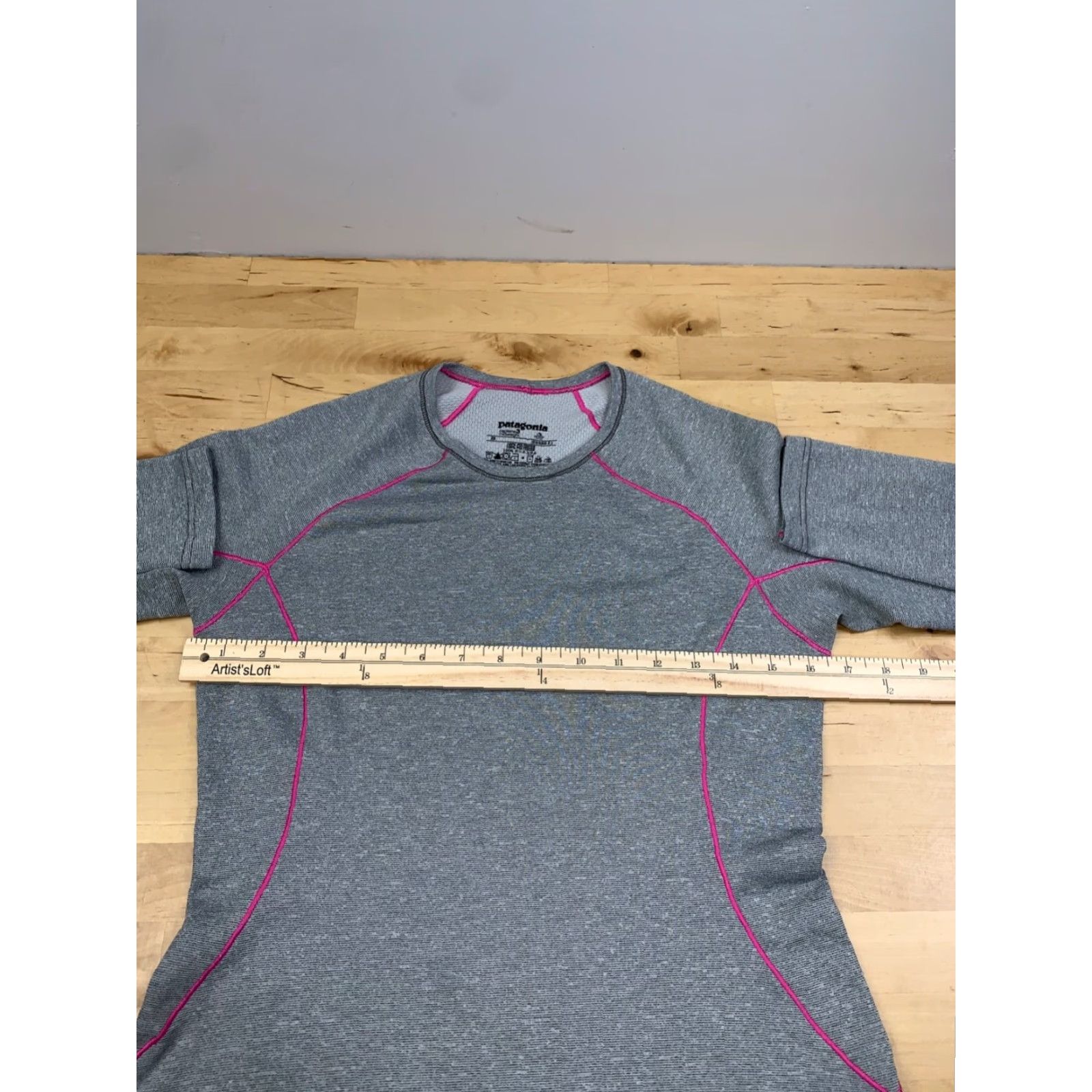 Patagonia Patagonia Capilene 3 Shirt Womens XS Gray Long Sleeve Midweight Camp Hike Size XS / US 0-2 / IT 36-38 - 4 Thumbnail