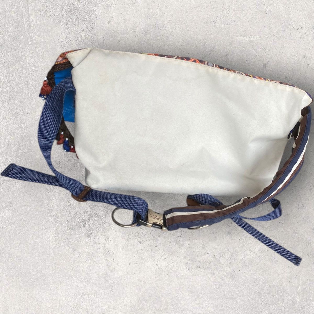 Undercover SS08 Ethnic Messenger Sling Bag Size ONE SIZE - 5 Thumbnail