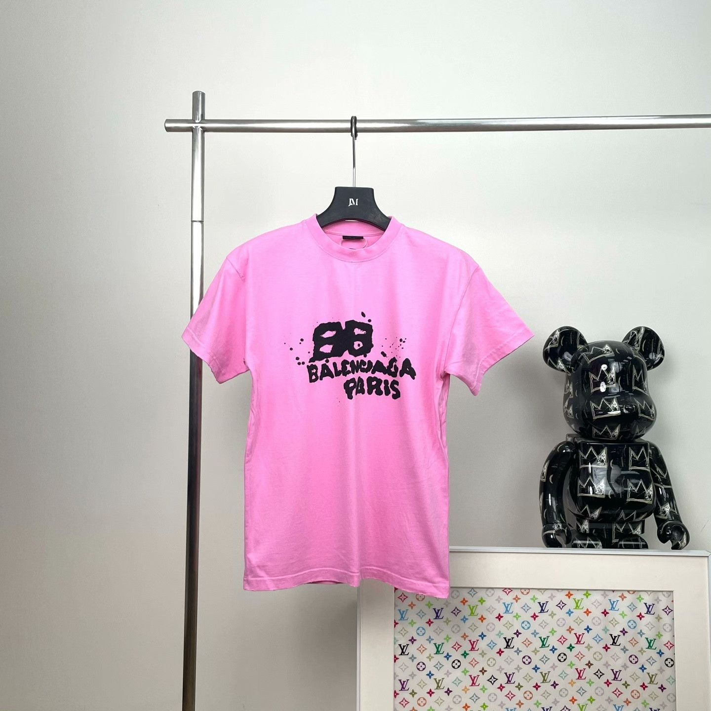 Balenciaga Balenciaga Retro Printed T-Shirt s Men Size US S / EU 44-46 / 1 - 1 Thumbnail