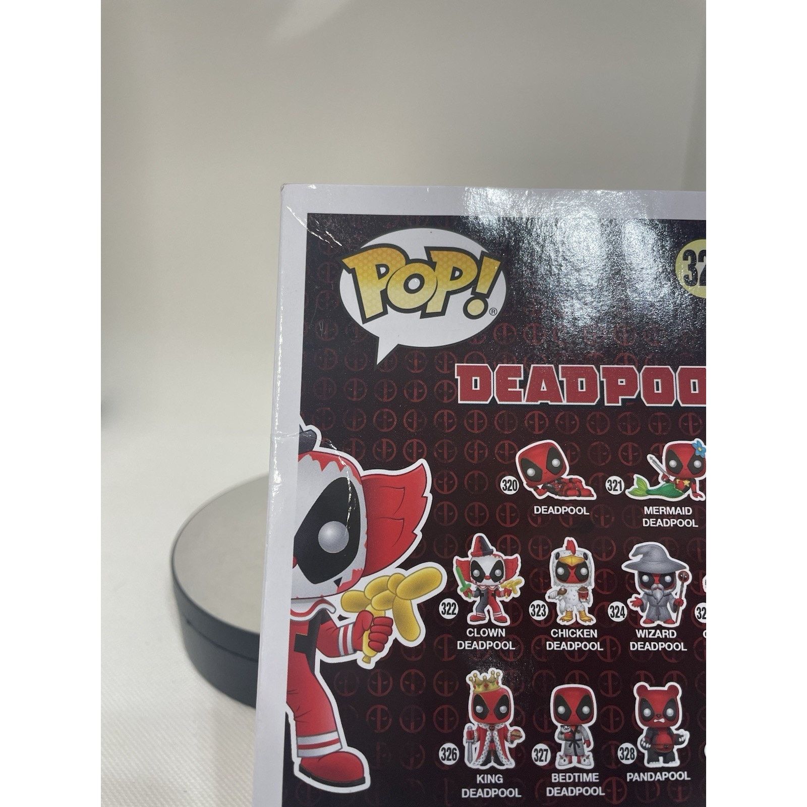 Marvel Comics Funko Pop! Vinyl: Marvel - Clown Deadpool #322 Damaged Size ONE SIZE - 10 Thumbnail