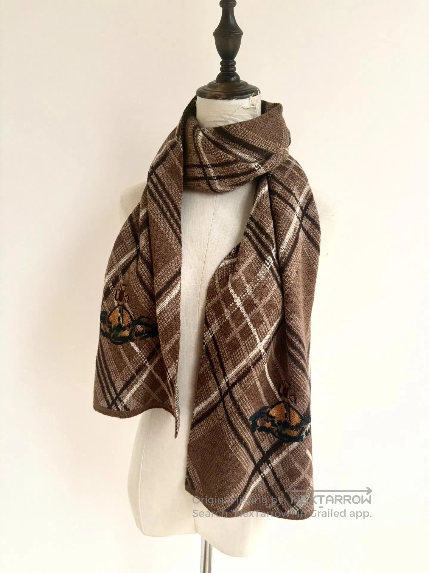 Vivienne Westwood Vivienne Westwood Brown Plaid Saturn Scarf. Size ONE SIZE - 7 Thumbnail