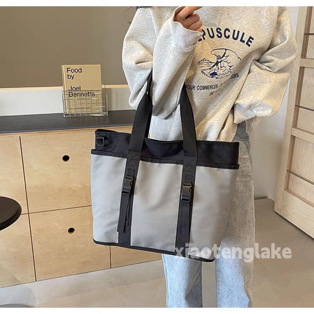 Designer unisex utility military outdoor sports tote shoulder bag Size ONE SIZE - 3 Thumbnail