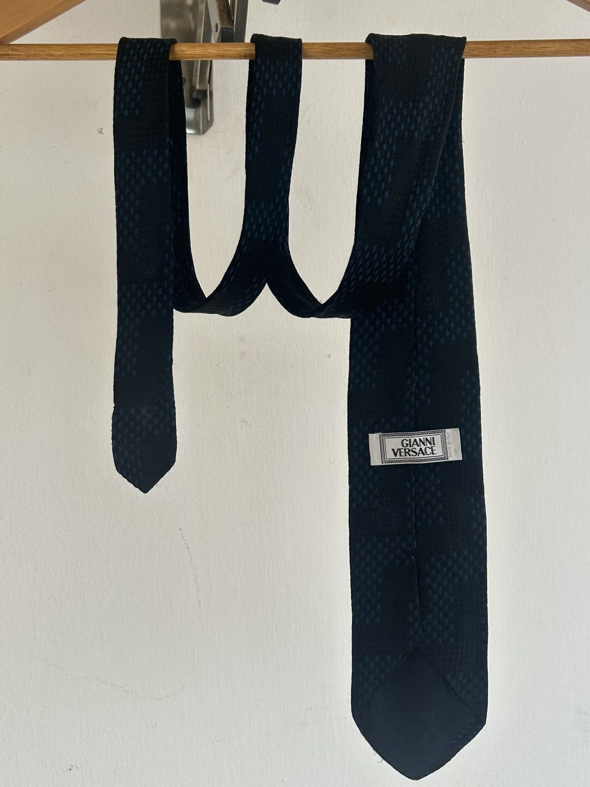 Versace Gianni Versace Vintage Tie Blue Size ONE SIZE - 2 Thumbnail
