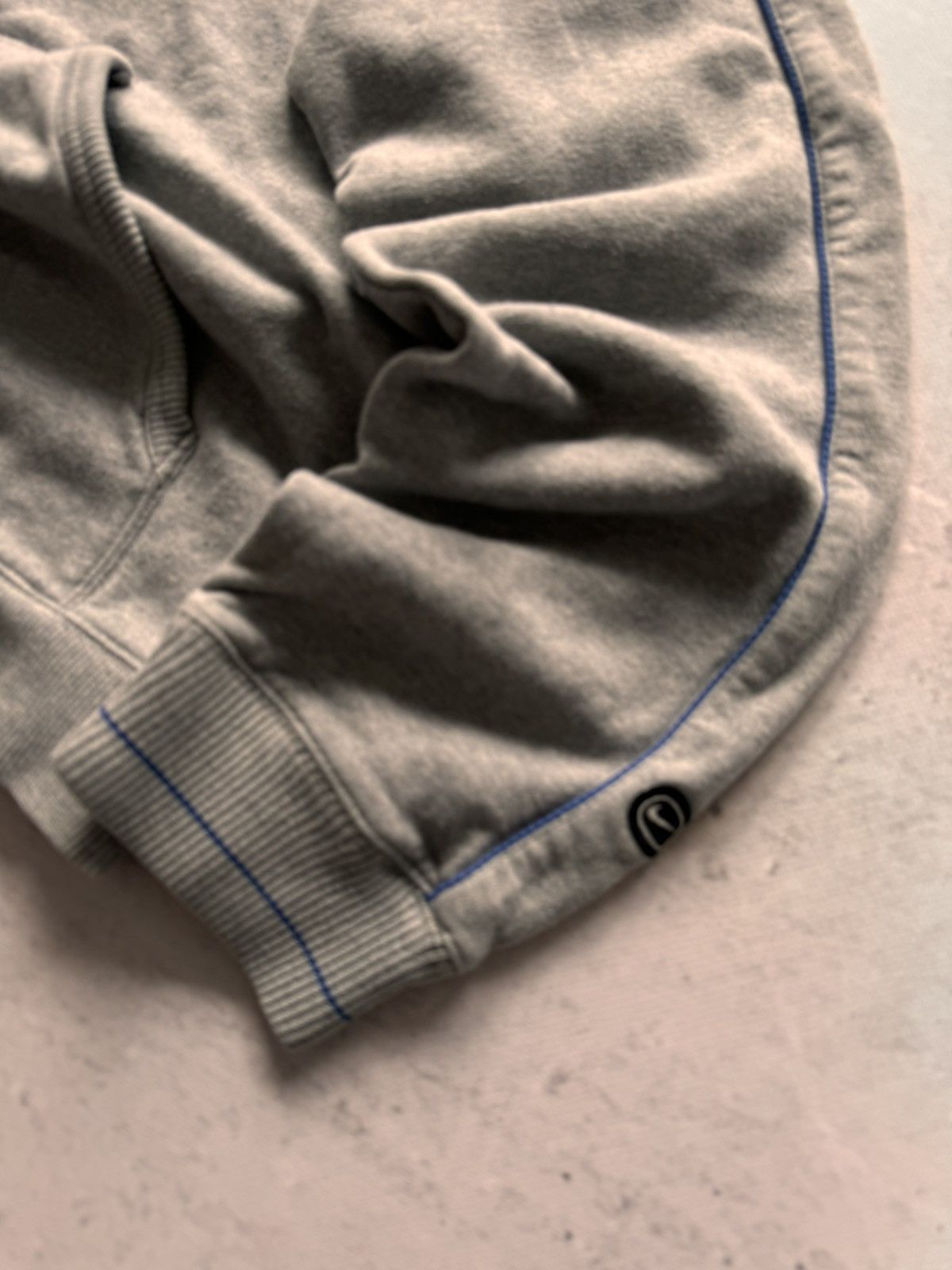 Nike × Vintage NIKE VINTAGE CENTER LOGO OVERSIZE BOXY HOODIE Size US XL / EU 56 / 4 - 4 Thumbnail