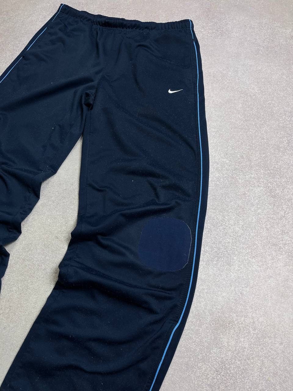 Nike × Vintage Vintage Nike Retro Swoosh Nylon Tracksuit Y2K M Size US M / EU 48-50 / 2 - 10 Thumbnail