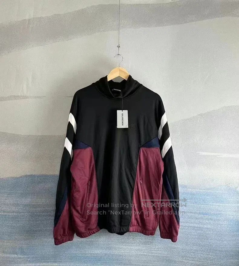 Balenciaga Balenciaga Black Red Stitch Turtle Neck Sweatshirt S. Size US S / EU 44-46 / 1 - 1 Thumbnail