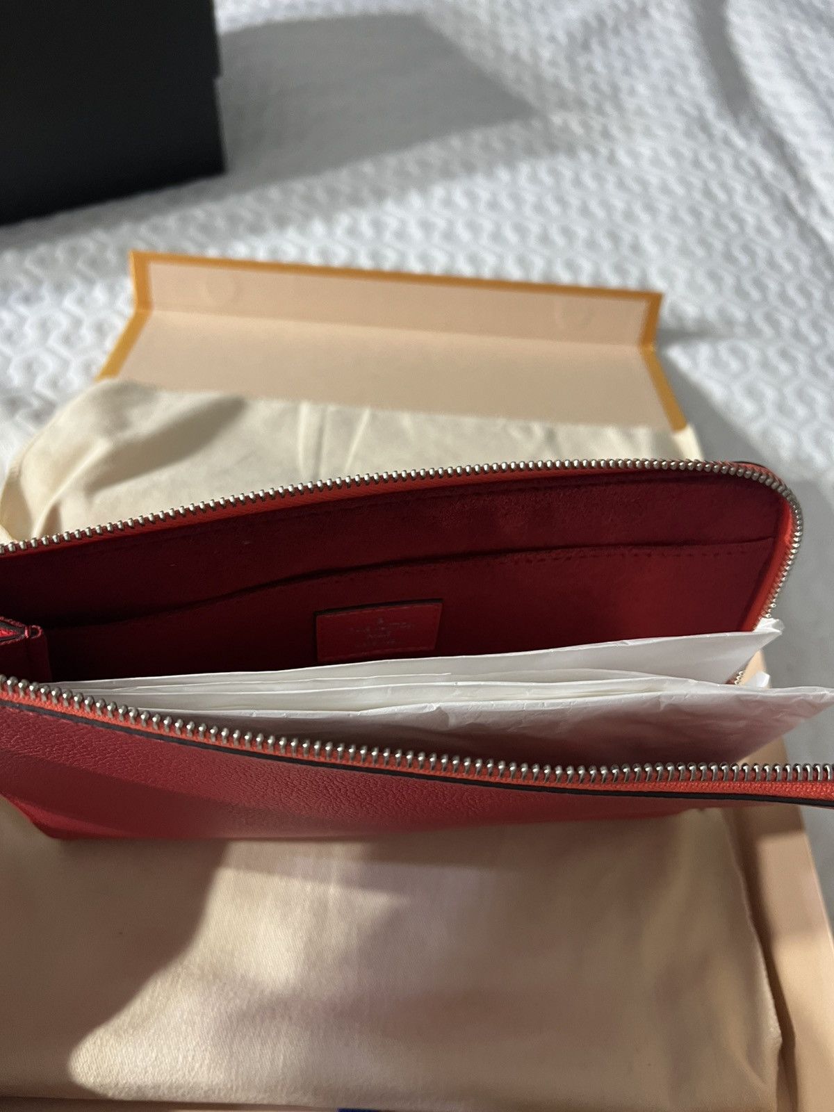 Louis Vuitton Red Louis Vuitton hand bag Size ONE SIZE - 4 Thumbnail