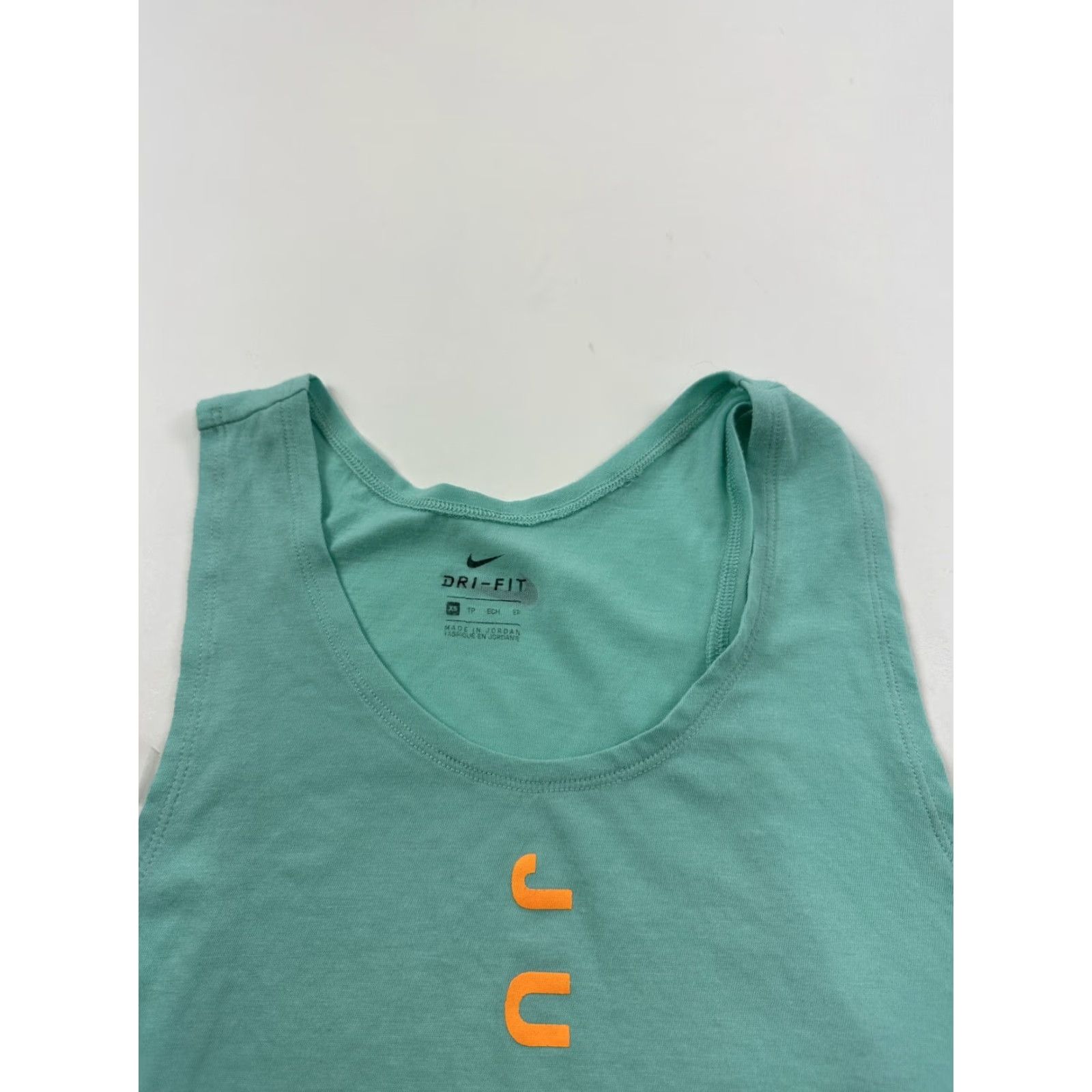 Nike Nike Dri-Fit Tank Women XS Green Racerback Sleeveless Activewear TankTop Size XS / US 0-2 / IT 36-38 - 2 Thumbnail