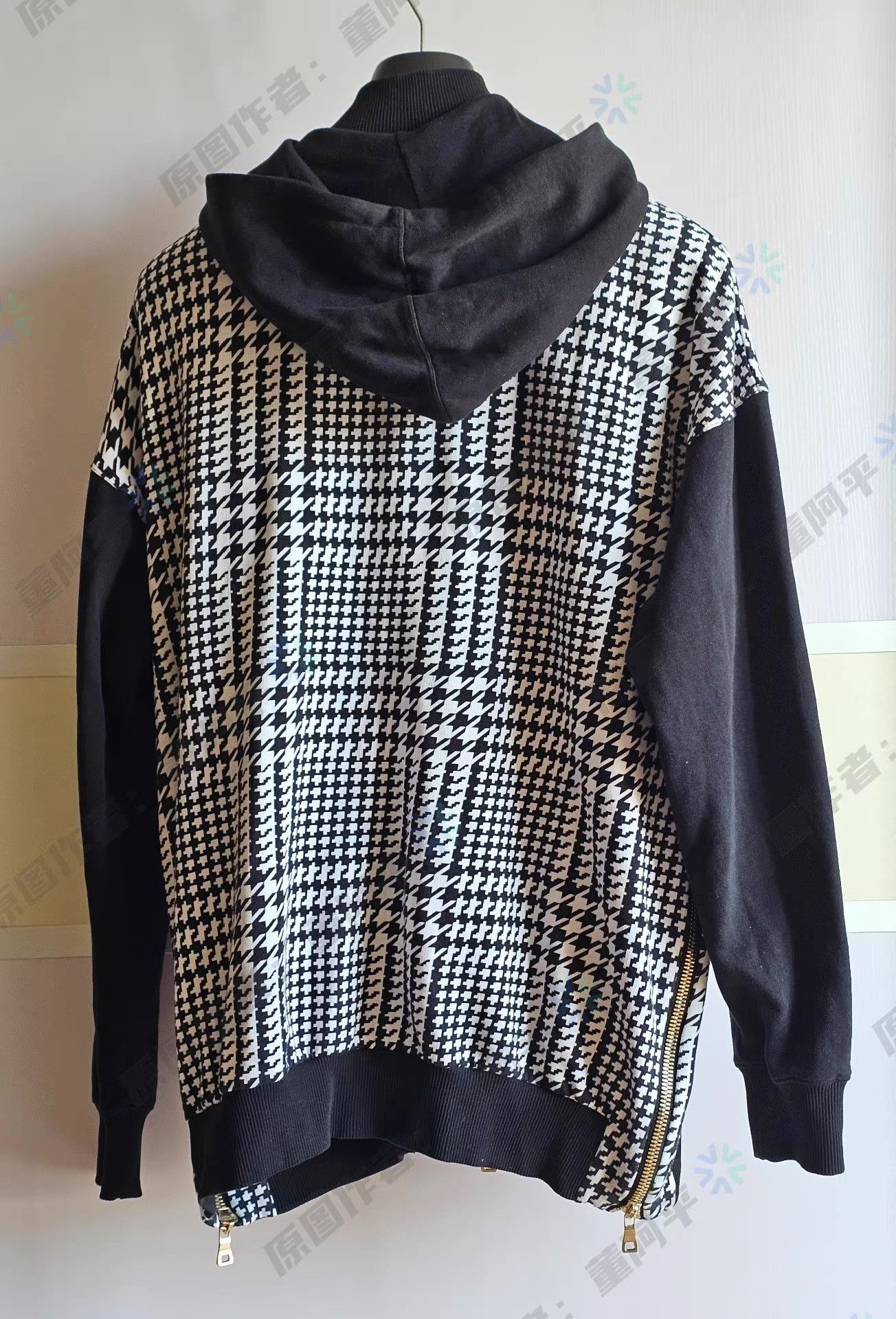 Balmain Balmain Men's Houndstooth Cardigan Hooded Sweatshirt Jacket, Size US M / EU 48-50 / 2 - 4 Thumbnail