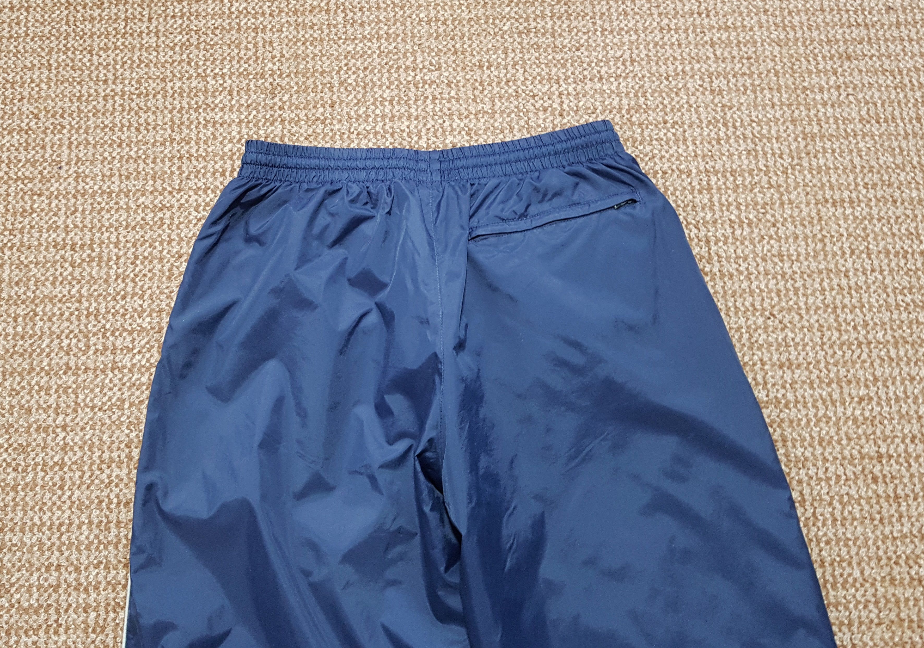Nike Nike Y2K Vintage Nylon Loose Track Pants Rubber Logo sz M Size US 32 / EU 48 - 6 Thumbnail