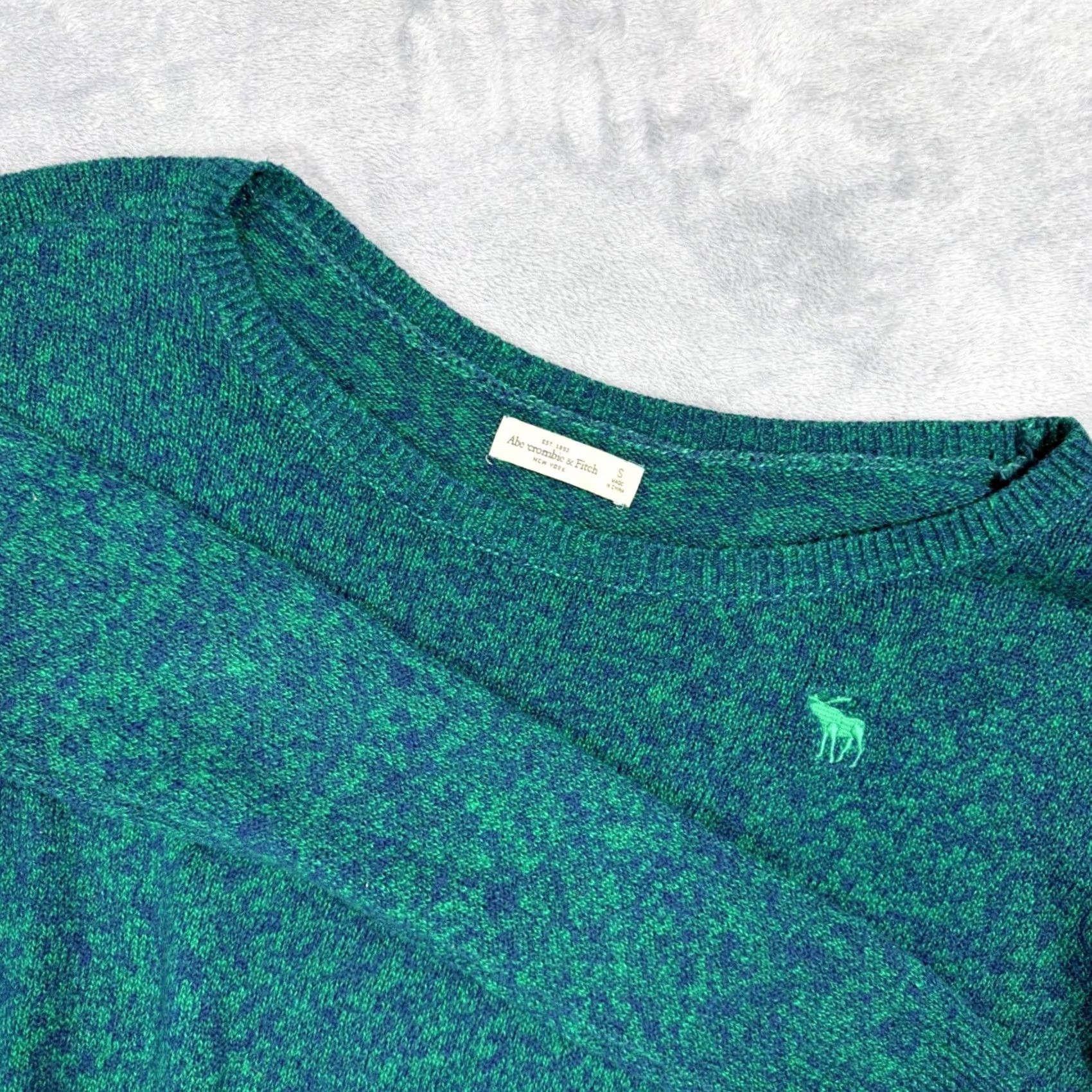 Abercrombie & Fitch VINTAGE Abercrombie Fitch Green Speckled Crewneck Sweater Womens Size S Size S / US 4 / IT 40 - 2 Thumbnail