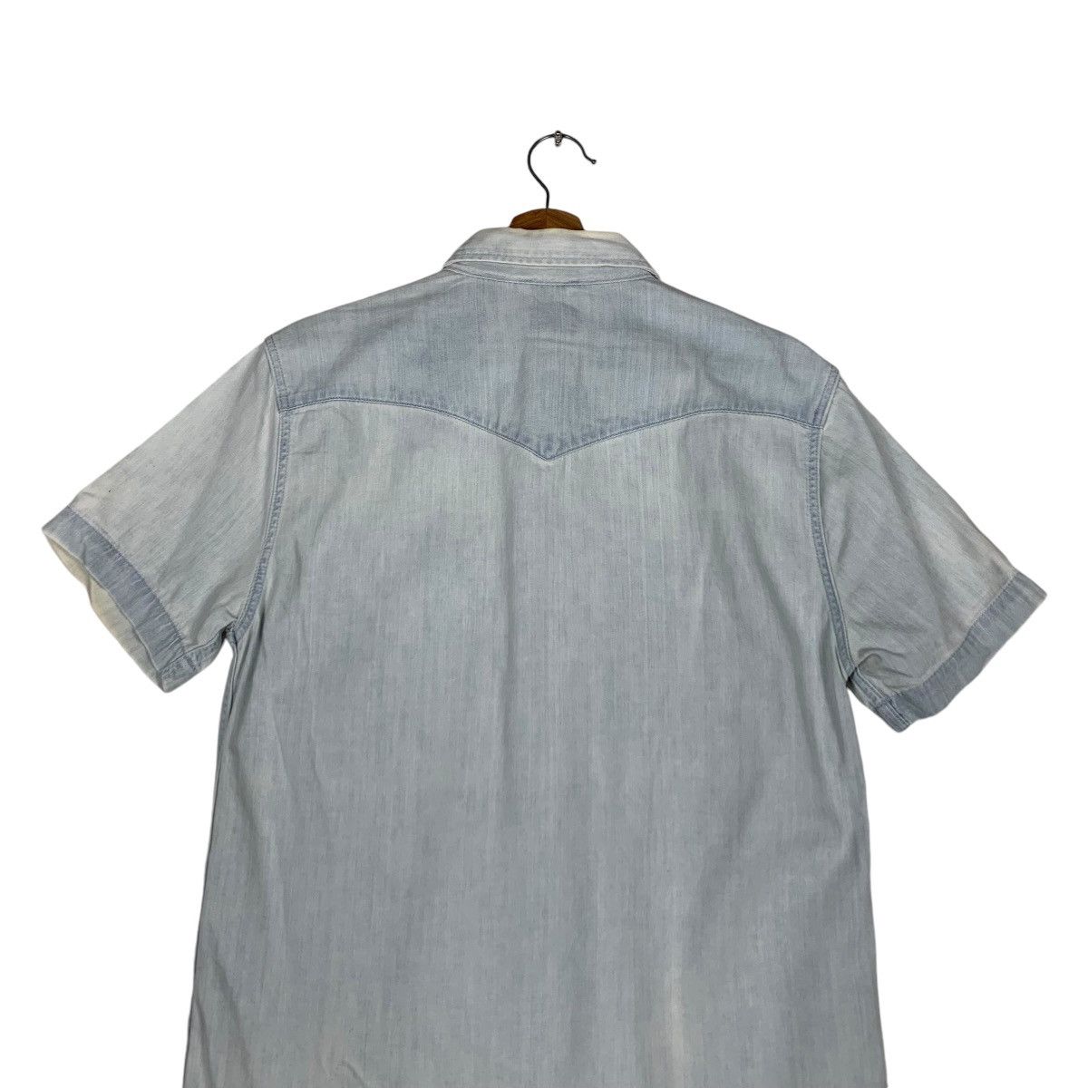 Levi's LEVI’S Blue Washed Chambray Work Shirt #1401-C63 Size US S / EU 44-46 / 1 - 8 Thumbnail