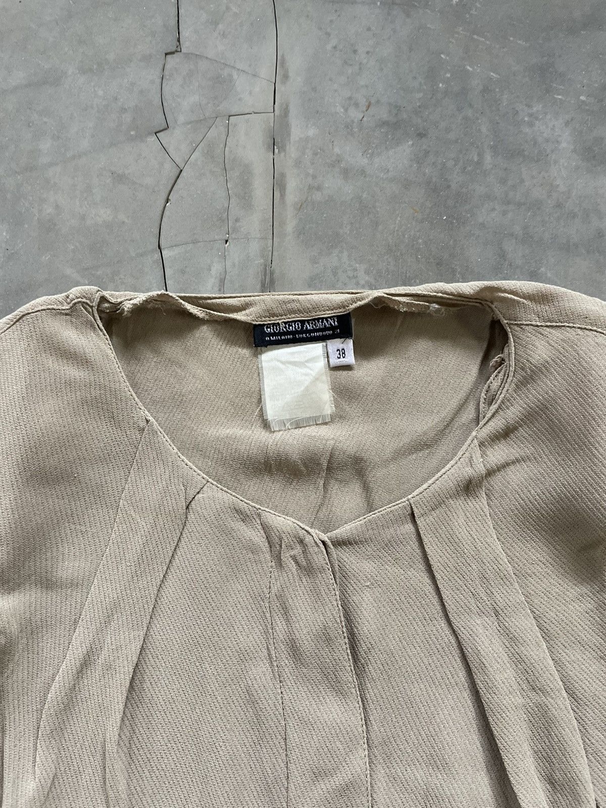 Giorgio Armani Vintage Giorgio Armani Archive Silk Pleated Blouse Size L / US 10 / IT 46 - 8 Thumbnail