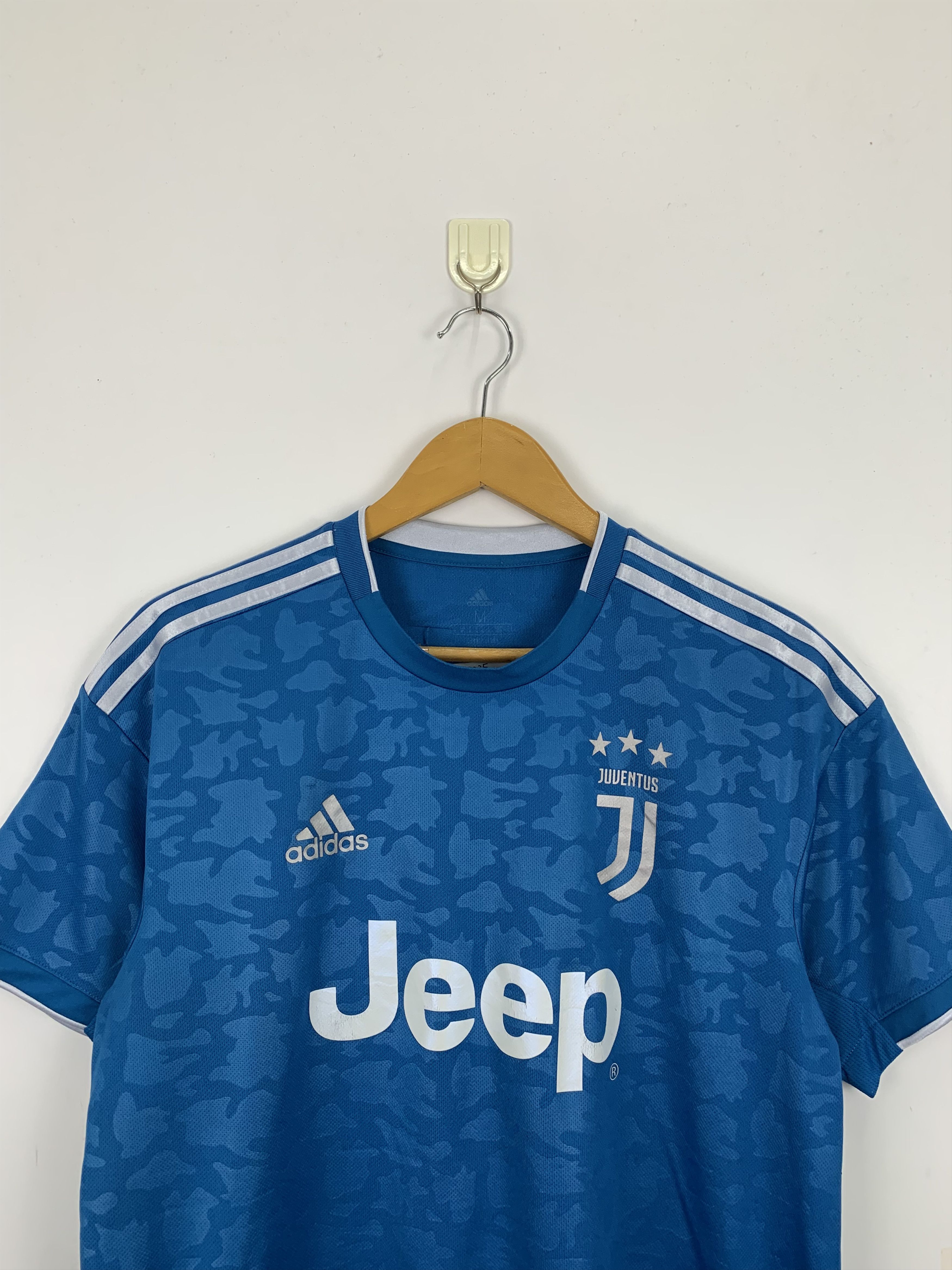 Other Adidas Juventus Soccer Jersey TA0225 Size US M / EU 48-50 / 2 - 2 Thumbnail