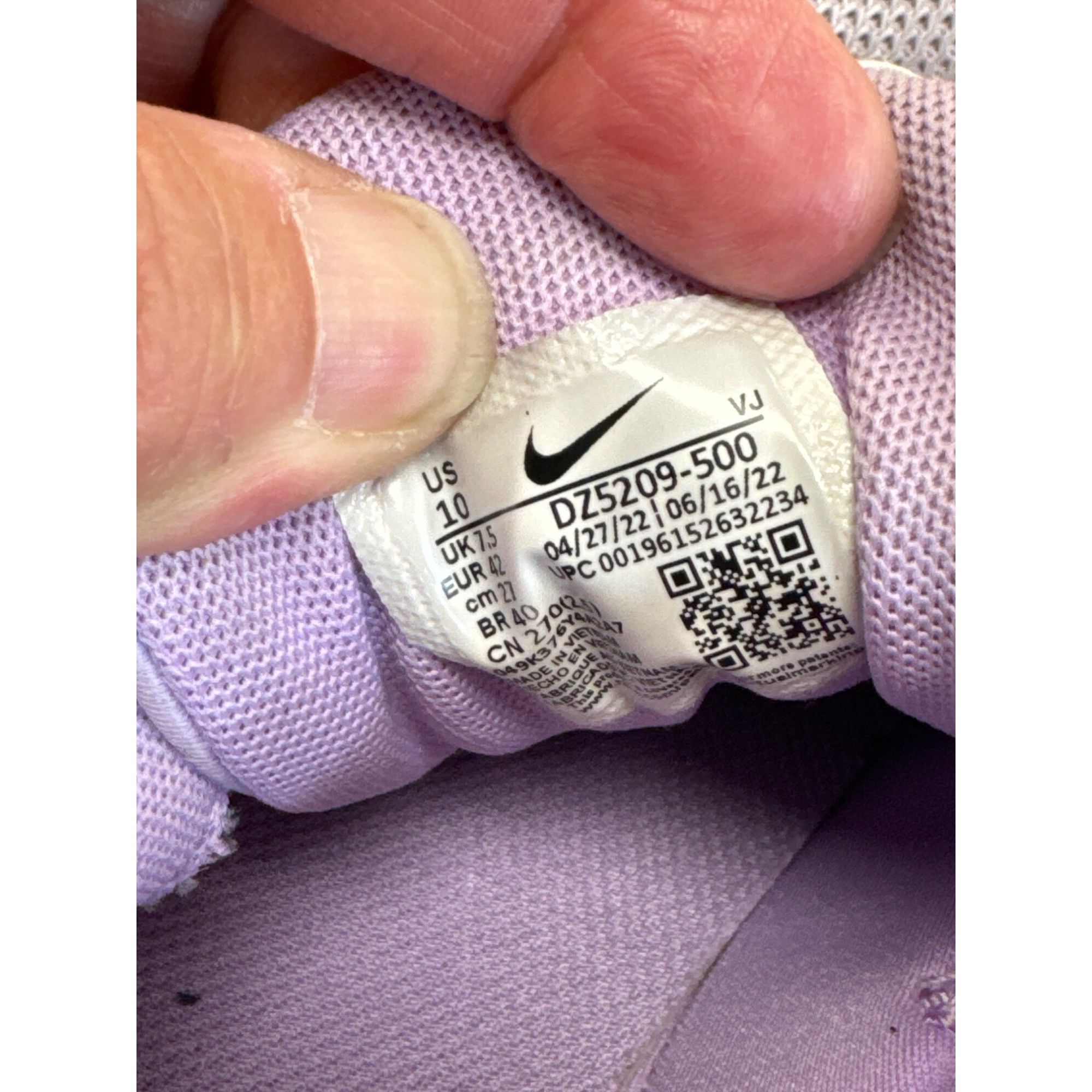 Nike Nike Air Max Womens Sneakers Pink/White Low Top Size 10 SKU Size US 10 / IT 40 - 9 Thumbnail