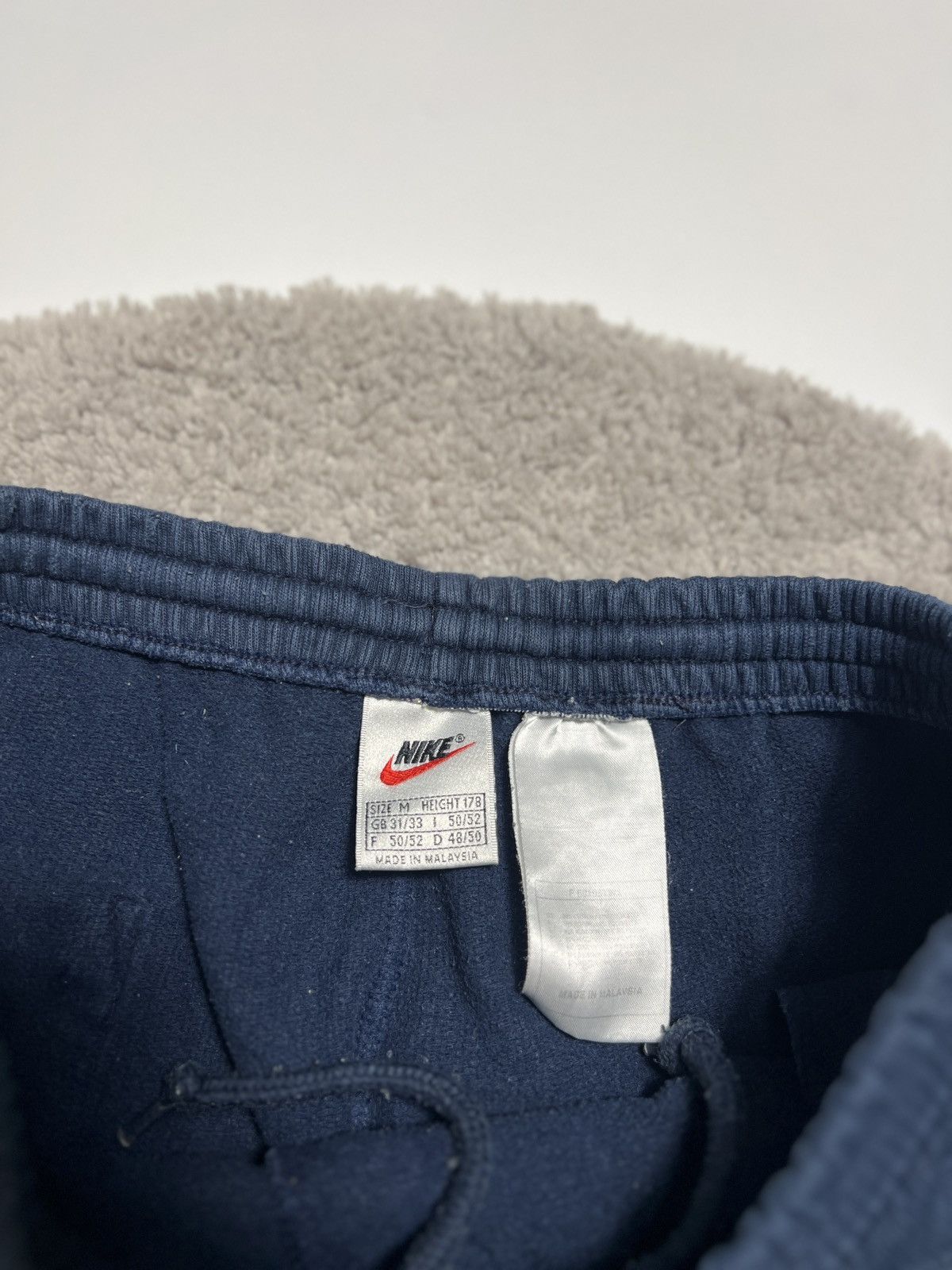 Nike Vintage Nike Sweatpants Streetwear Size US 34 / EU 50 - 6 Thumbnail