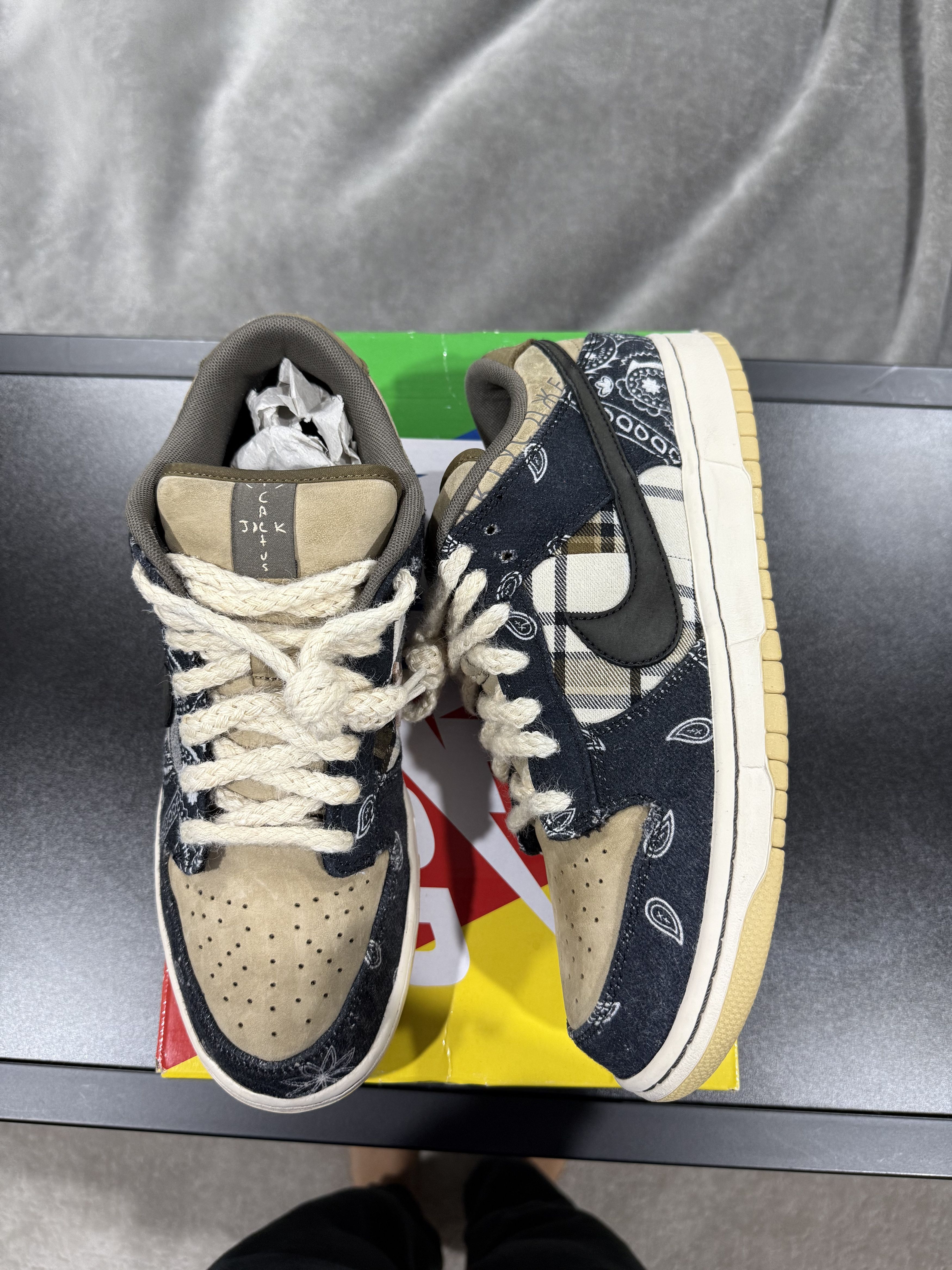 Nike × Travis Scott Nike SB Dunk Low Size US 10 / EU 43 - 3 Thumbnail