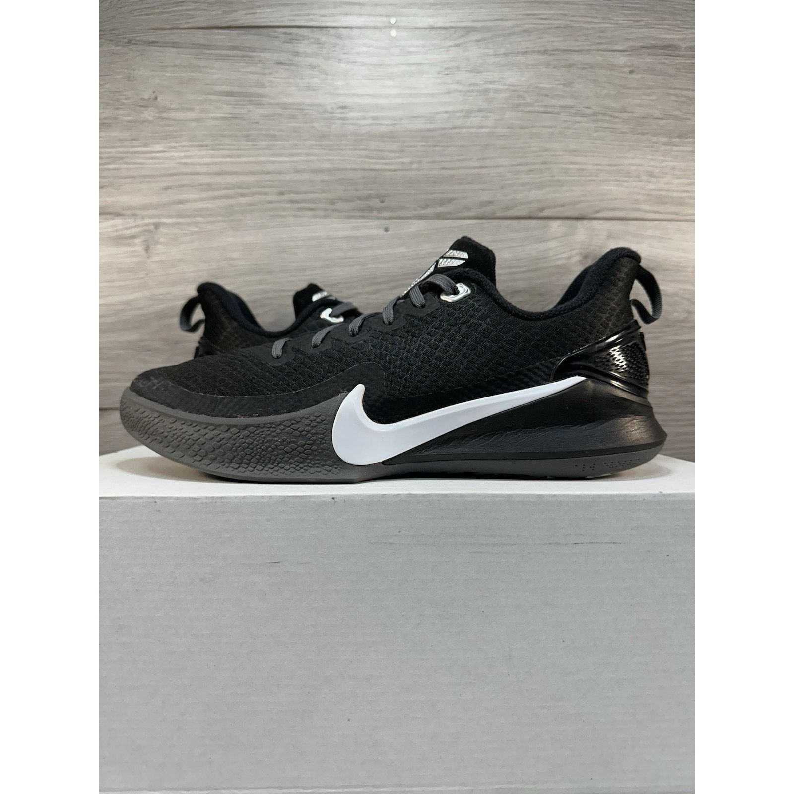 Nike Nike Mamba Focus TB Black - Size 9 Size US 9 / EU 42 - 1 Thumbnail
