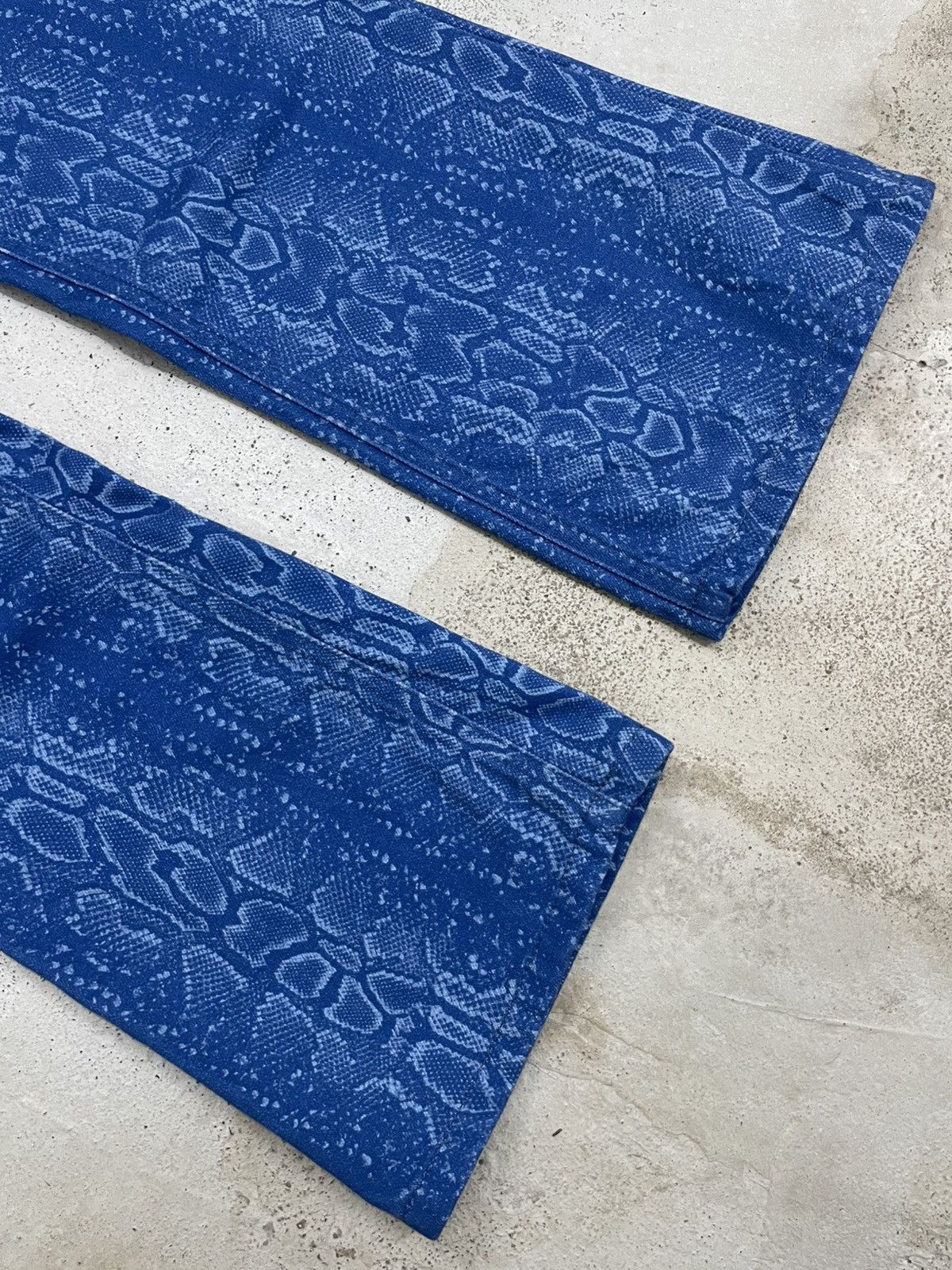 Tornado Mart Collision Denim Snake Skin Flare Pants Japanese Fashion Size US 26 / EU 42 - 5 Thumbnail