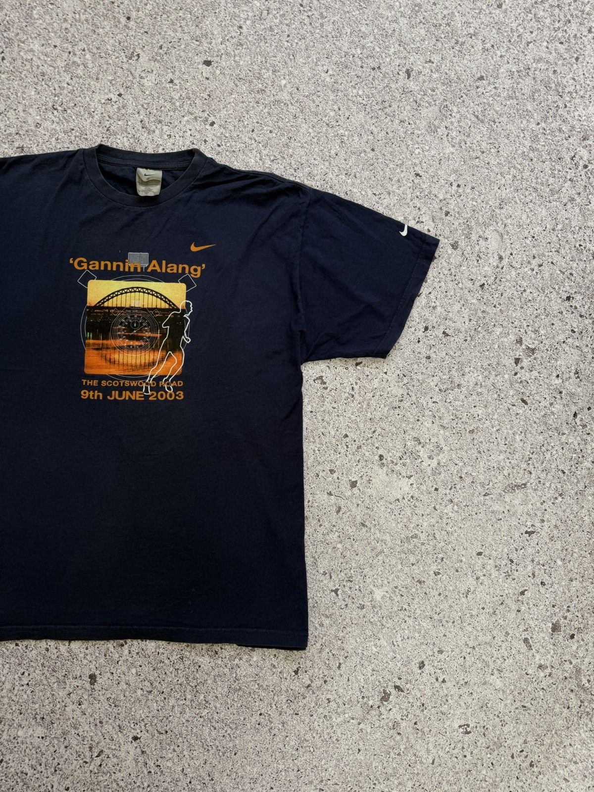 Nike × Vintage Vintage 2003 Nike Gannin Alang The Scotswood Road T-shirt Size US XL / EU 56 / 4 - 5 Thumbnail