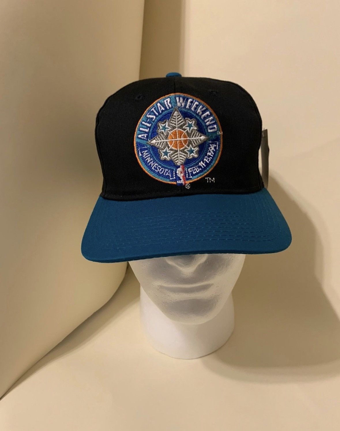image of Vintage Nba Starter All Star Weekend 1994 Minnesota Hat in Black, Men's