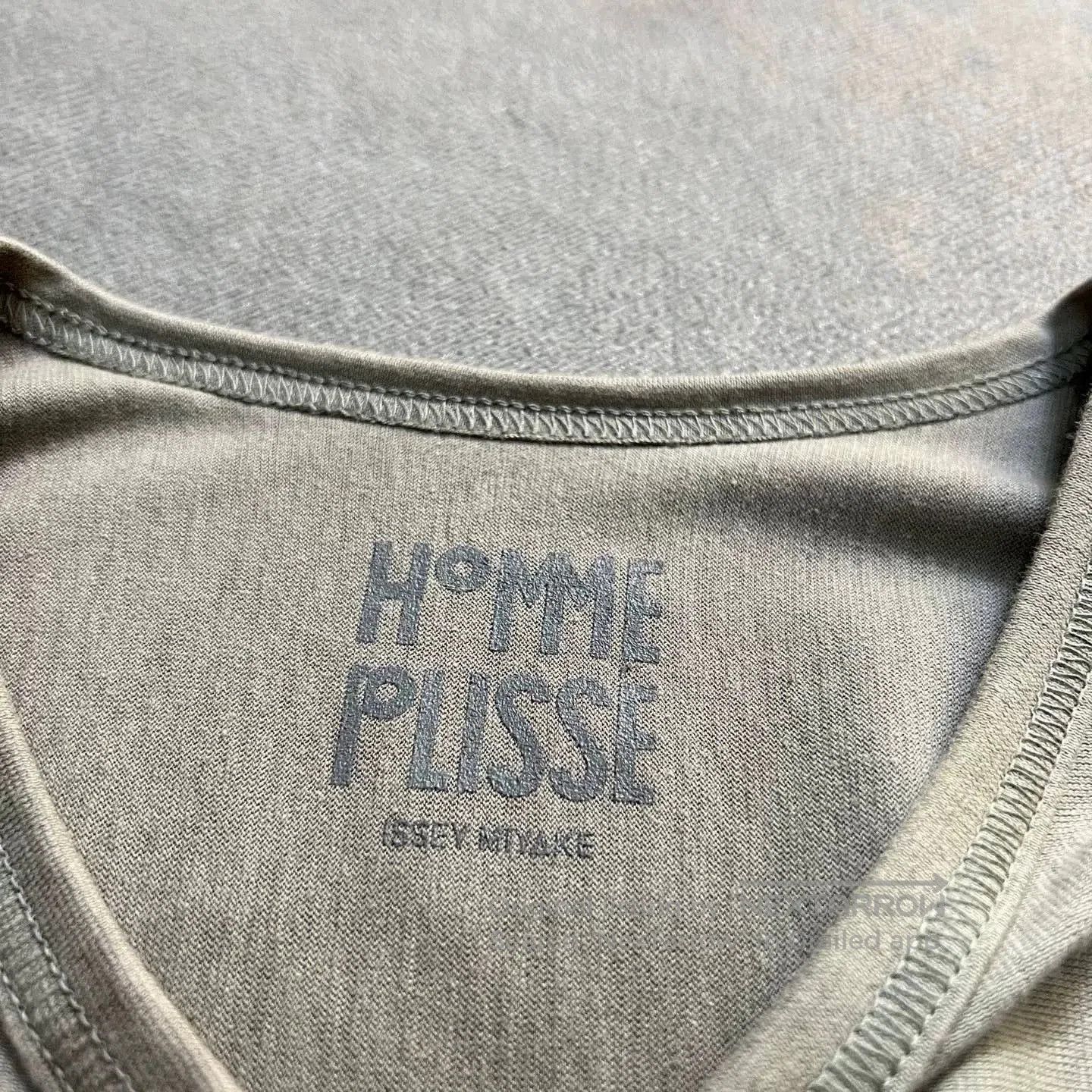 Homme Plisse Issey Miyake Issey Miyake HOMME PLISSE Long-Sleeve Top. Size US L / EU 52-54 / 3 - 5 Thumbnail