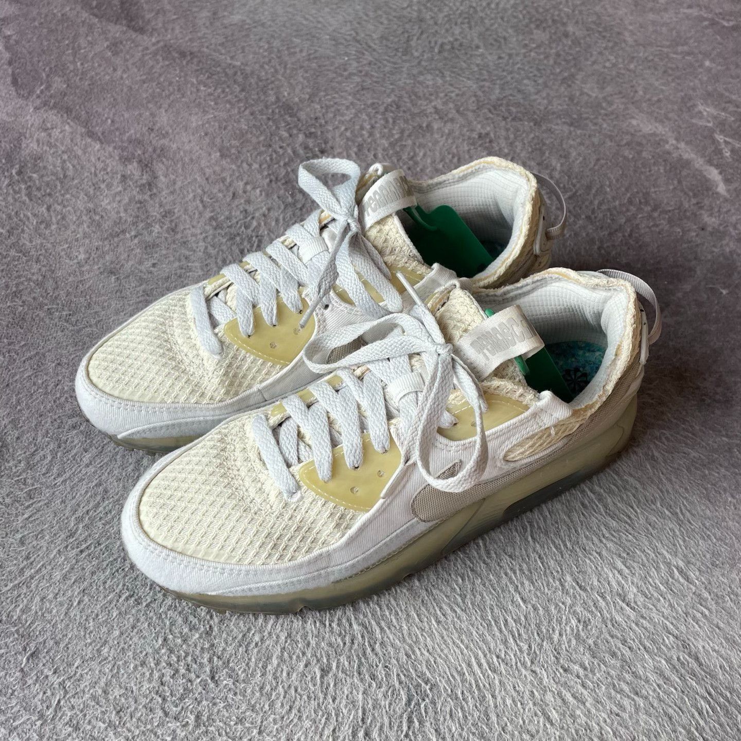 Nike Nike White Lowtop Sneakers 41 Men Size US 8.5 / EU 41-42 - 1 Thumbnail