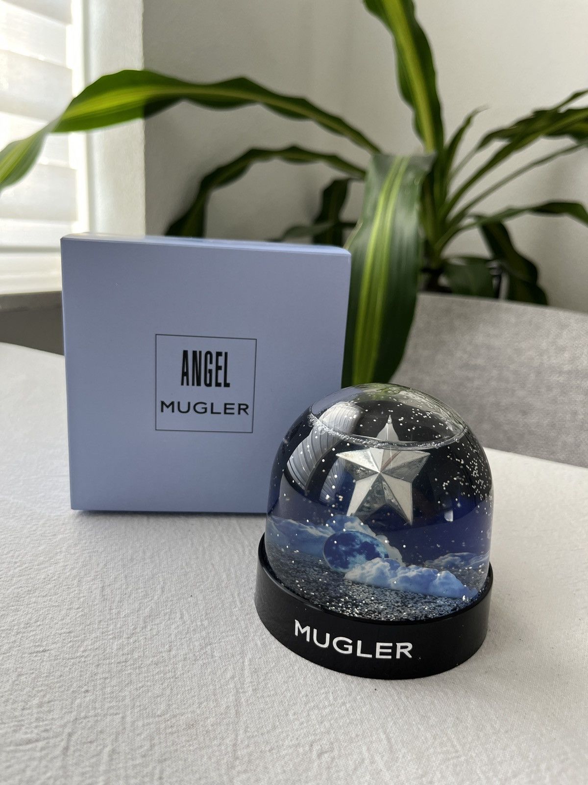 Mugler Beautiful Mugler Angel snow globe Size ONE SIZE - 3 Thumbnail