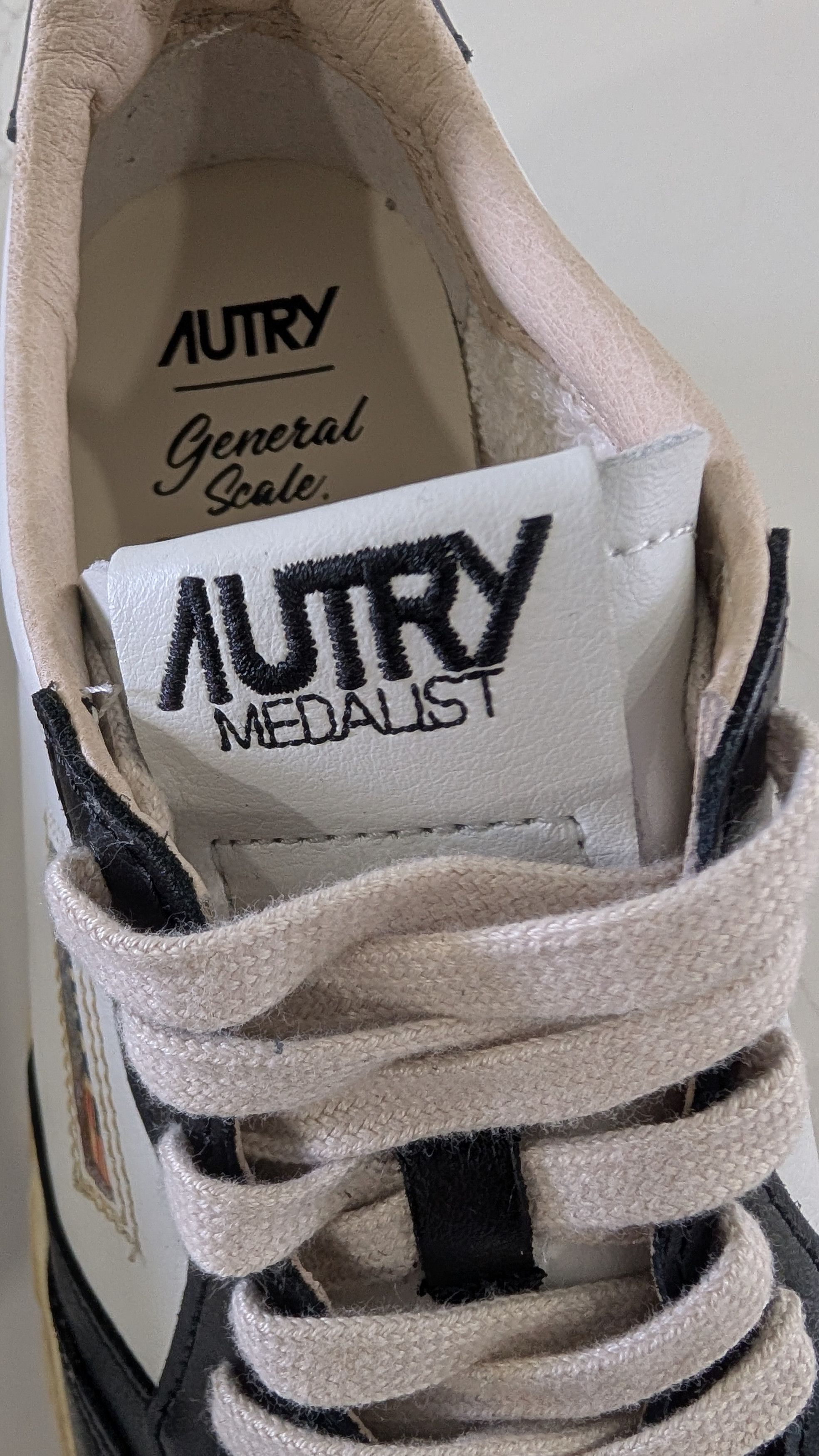 AUTRY Autry x Maison Mihara Yasuhiro Super Vintage Low Sneakers 10 Size US 10 / IT 40 - 17 Thumbnail