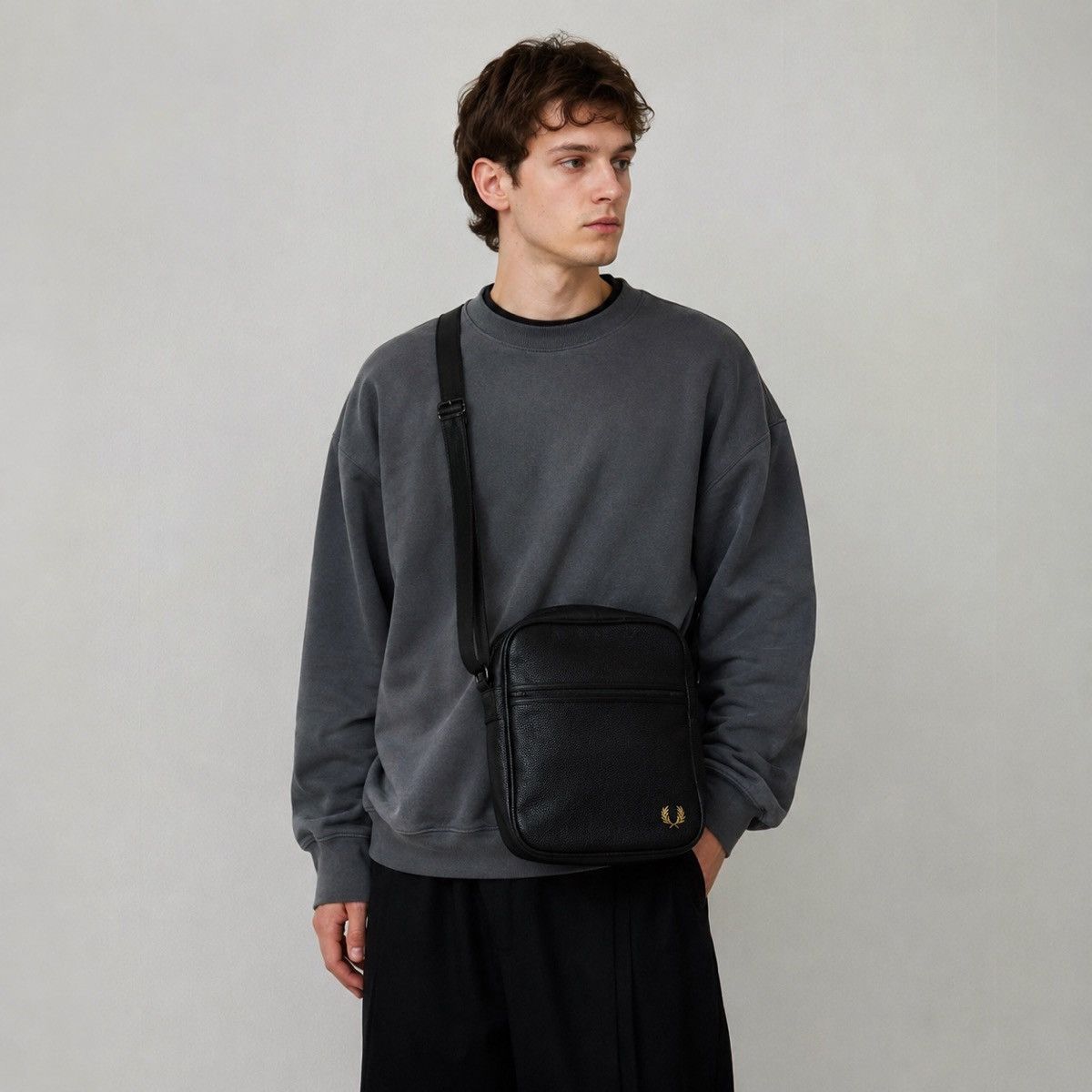 Fred Perry Fred Perry Black Leather Big Size Messenger Bag Size ONE SIZE - 2 Thumbnail