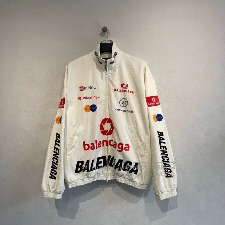 Balenciaga Balenciaga Logo Patch Printed Zipper Jacket Size US S / EU 44-46 / 1 - 1 Thumbnail