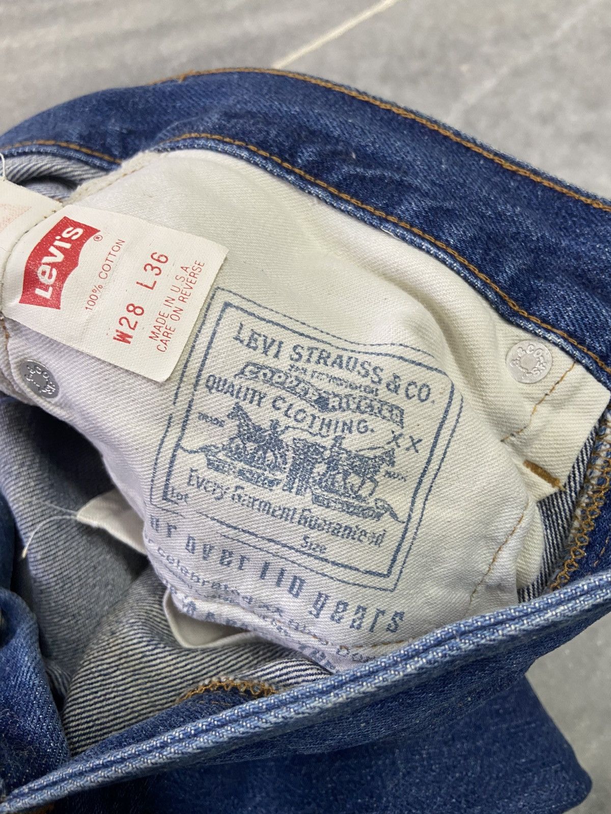 Levi's True Vintage 70s Levis 501 Big E Selvedge Jeans Size US 28 / EU 44 - 10 Thumbnail