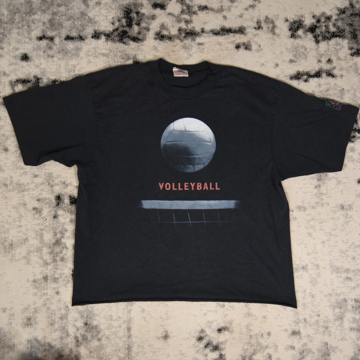 Vintage Vintage Volleyball Faded Cropped Single Stitch T-Shirt Size US L / EU 52-54 / 3 - 1 Thumbnail