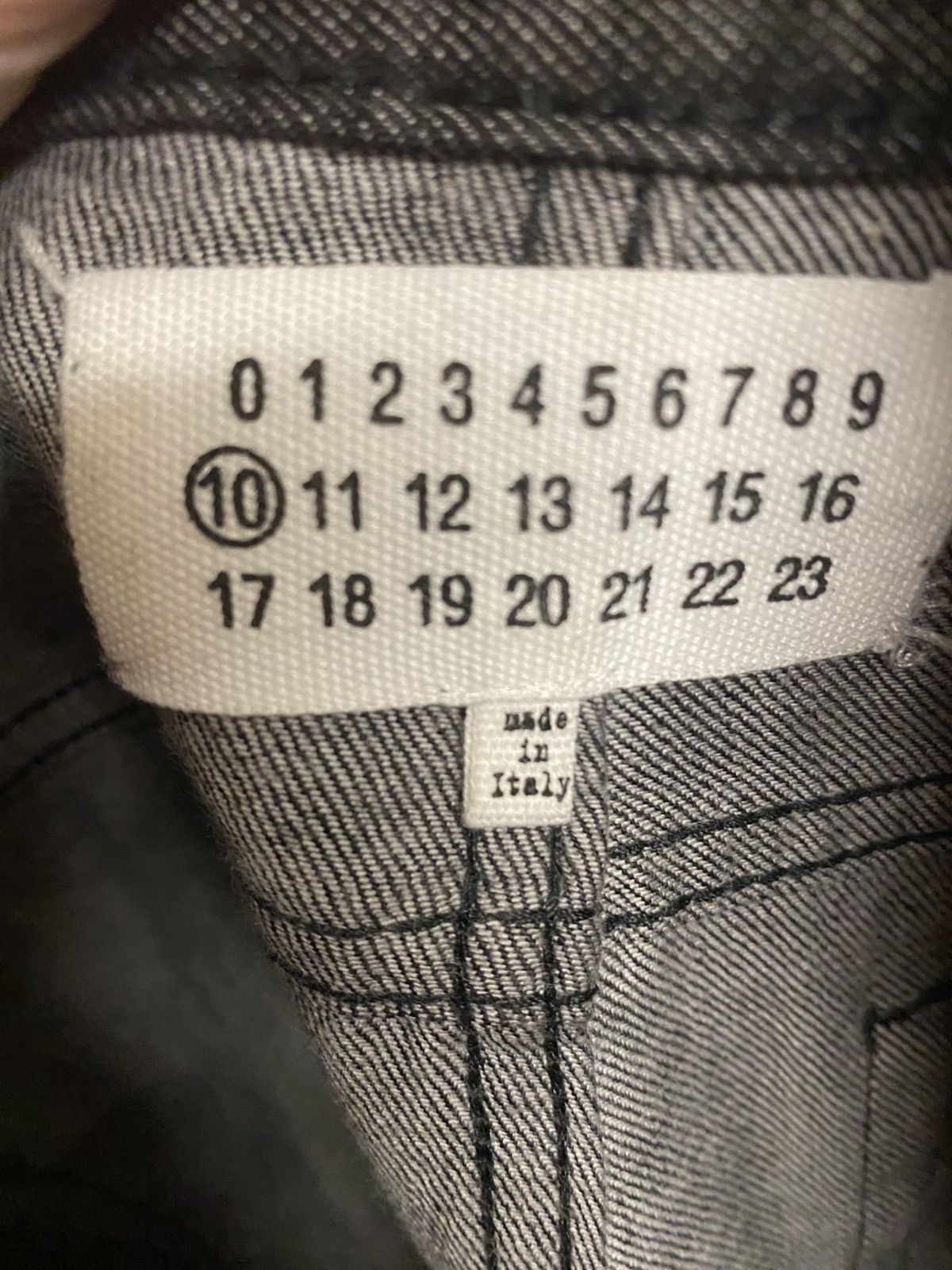 Maison Margiela Maison Margiela Slim Fit Greywash Denim (30) Size US 30 / EU 46 - 4 Thumbnail