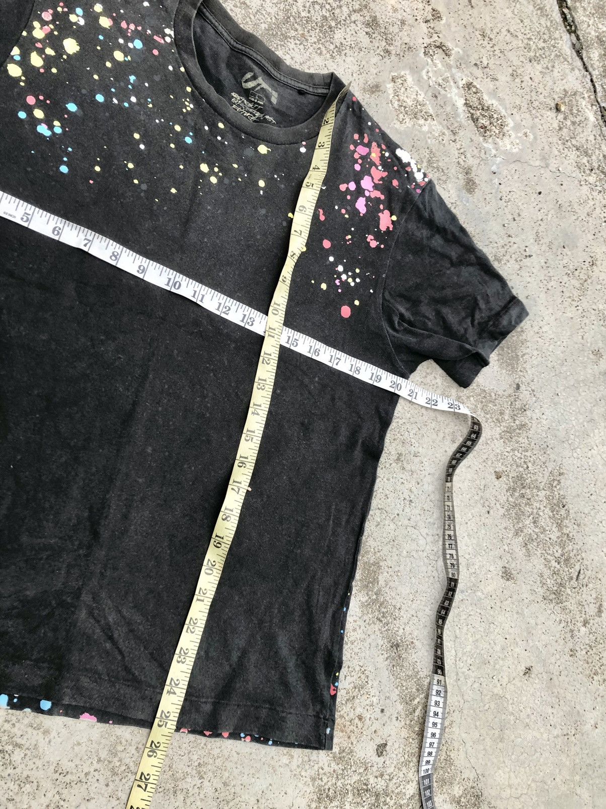 Futura × Uniqlo SUN FADED FUTURA UNIQLO TEE Size US L / EU 52-54 / 3 - 6 Thumbnail