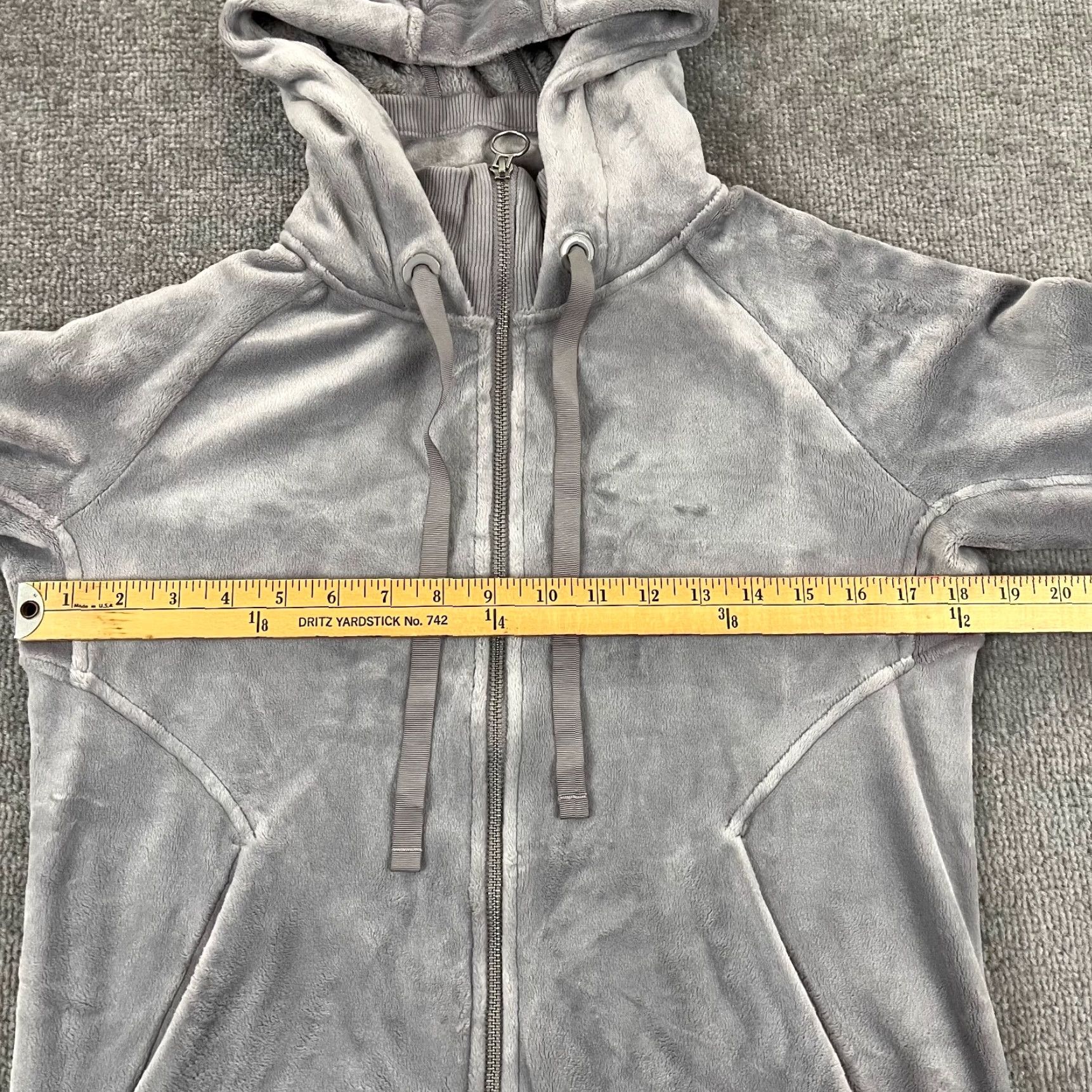 Athleta Athleta Hoodie Womens Small Gray Velour Triumph Double Cozy Gray 511432 Size S / US 4 / IT 40 - 4 Thumbnail