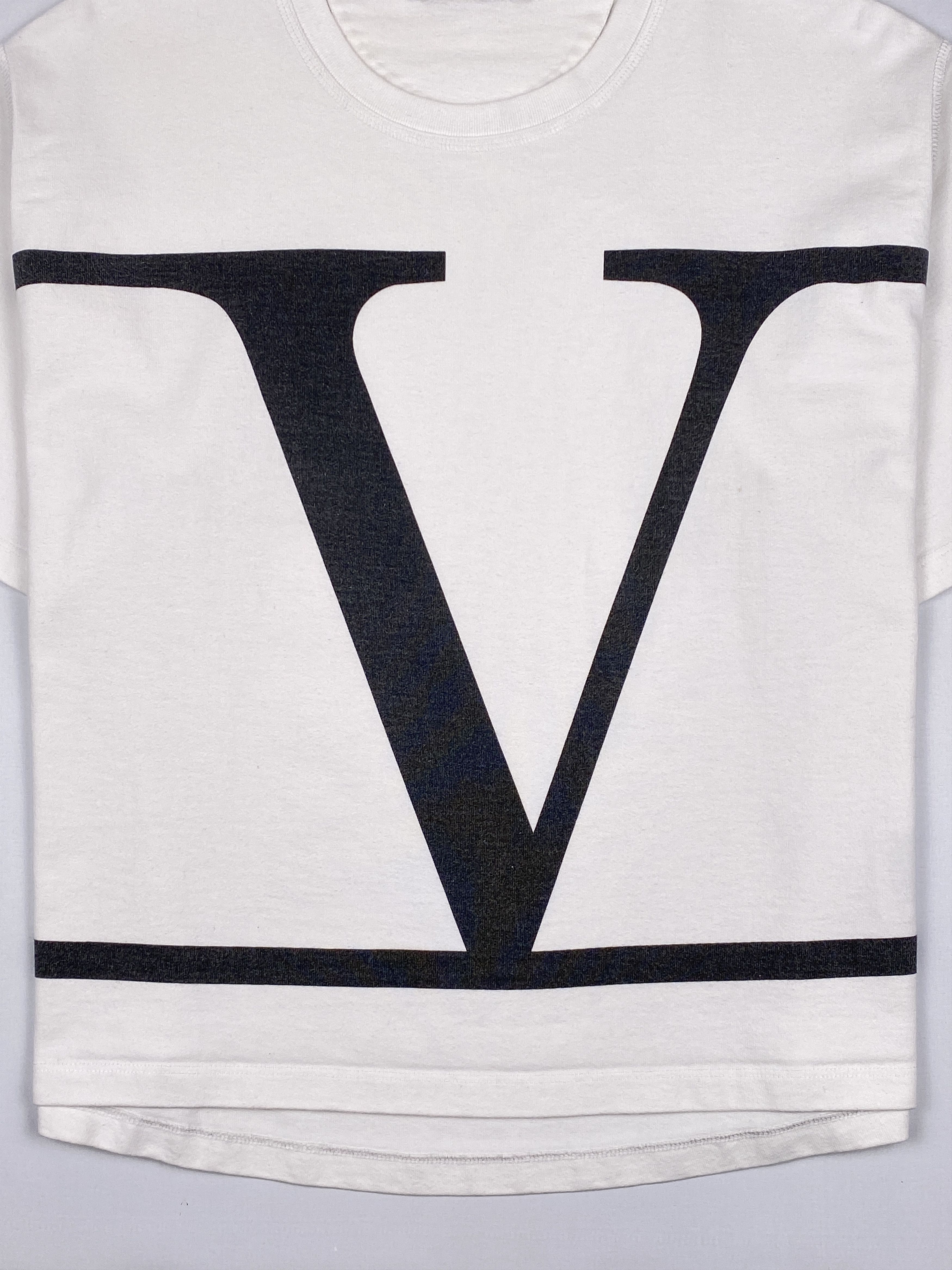 Valentino "V" Logo T-Shirt Size US M / EU 48-50 / 2 - 4 Thumbnail