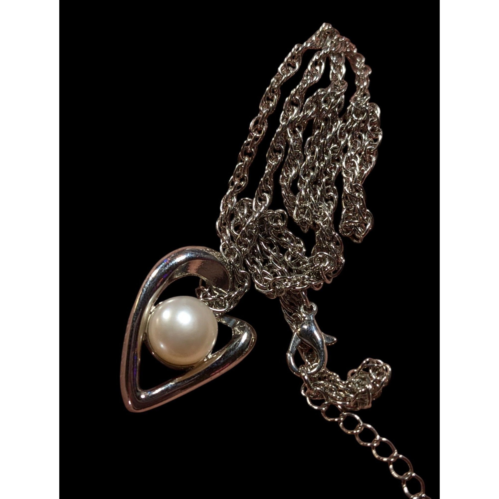 Other Romantic Abstract Heart Pendant Necklace With Pearl Accent Size ONE SIZE - 3 Thumbnail